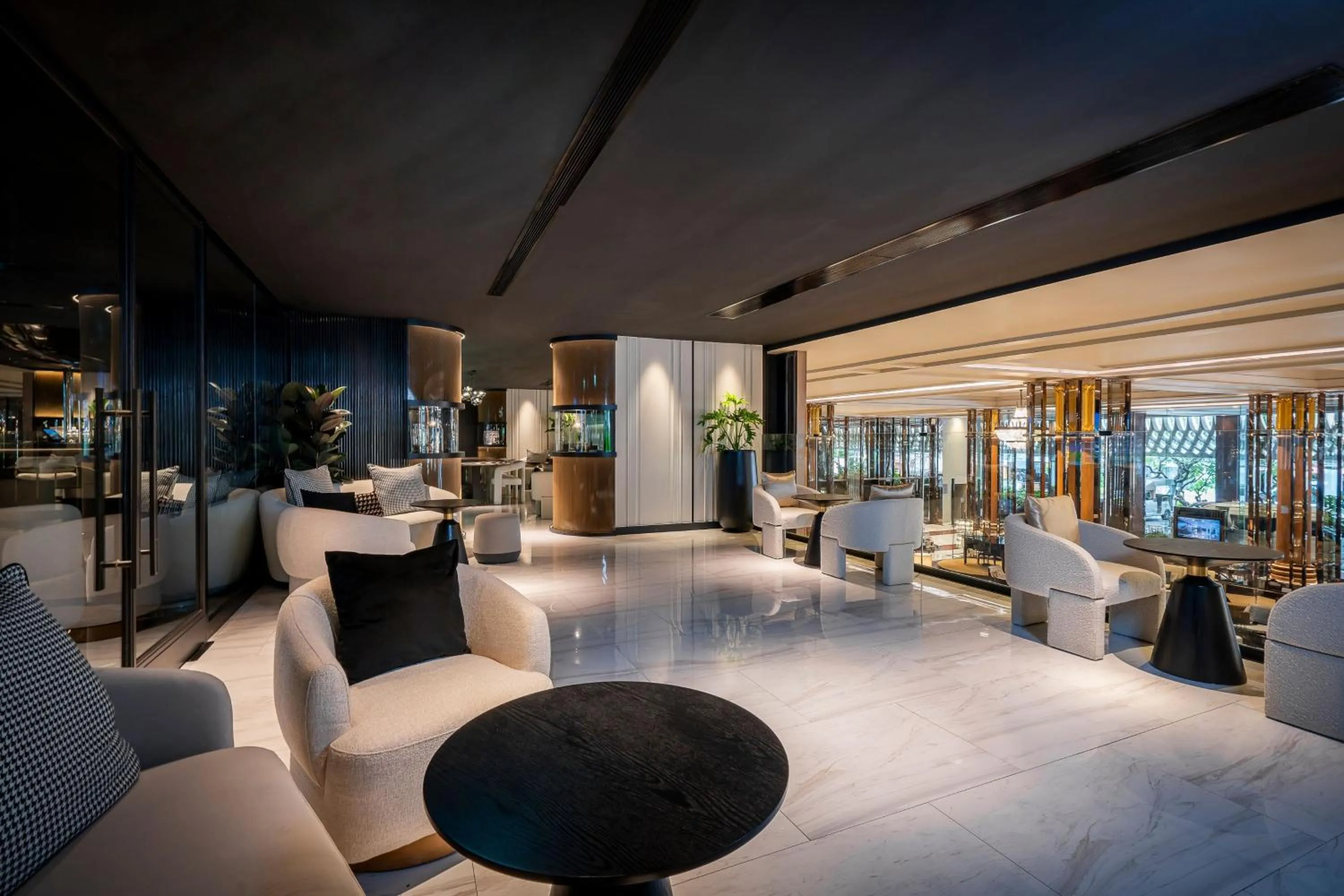 Lounge or bar in Bangkok Marriott Marquis Queens Park