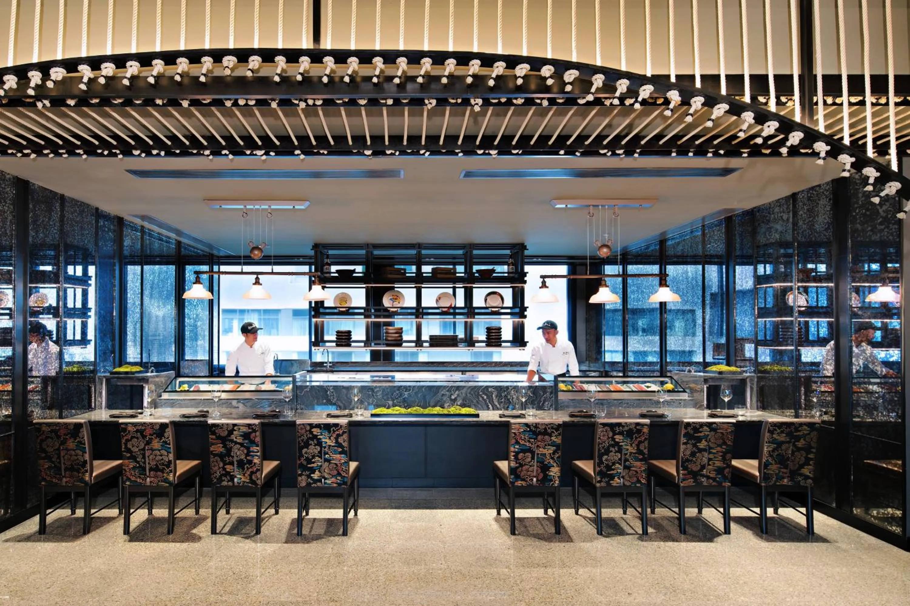 Restaurant/places to eat in Bangkok Marriott Marquis Queens Park