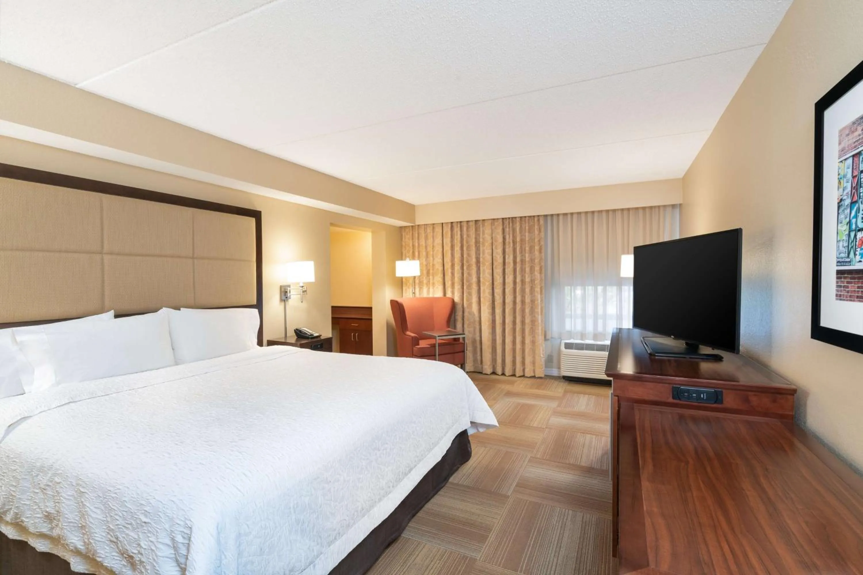 Bedroom, Bed in Hampton Inn Lafayette