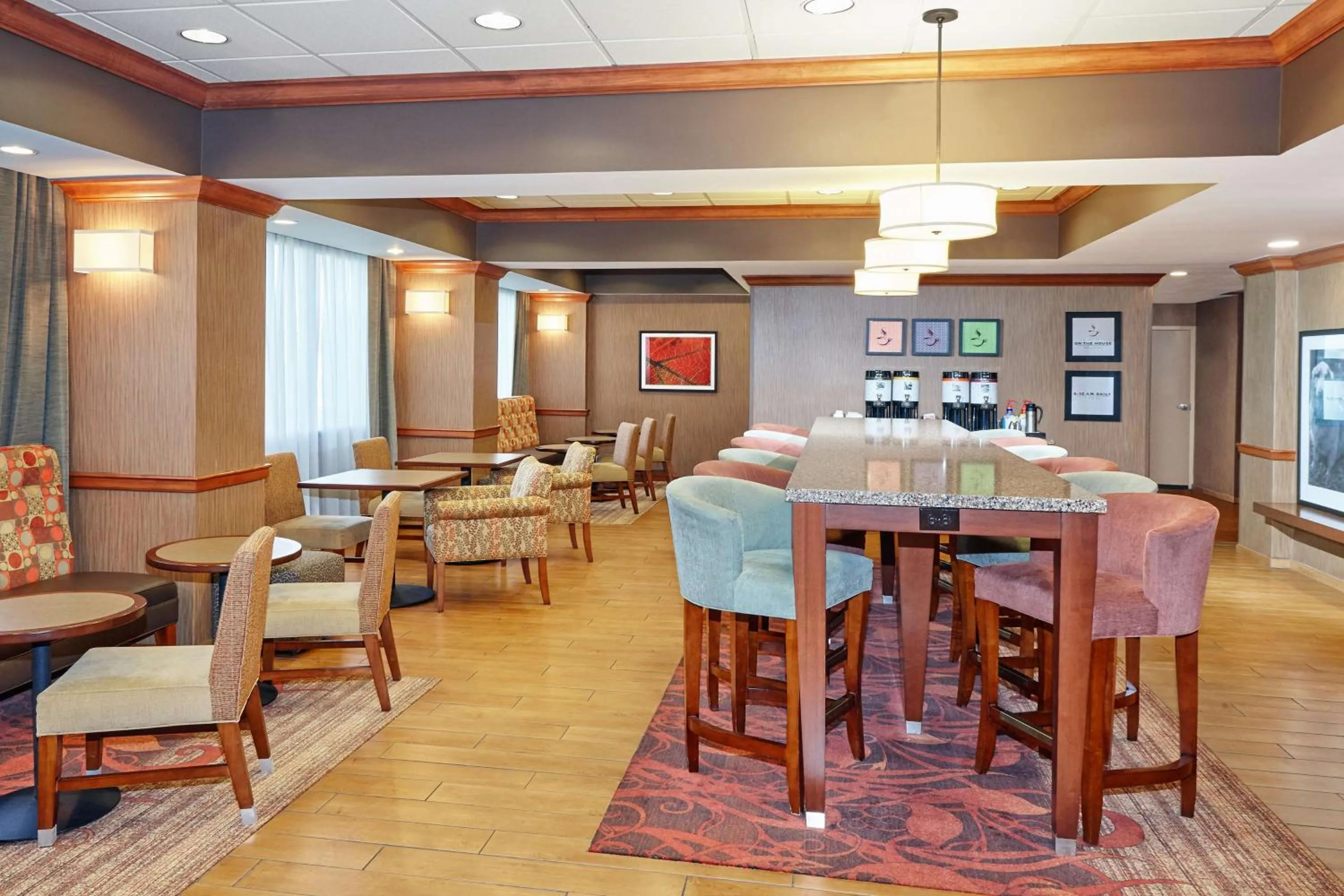 Restaurant/places to eat in Hampton Inn Lafayette