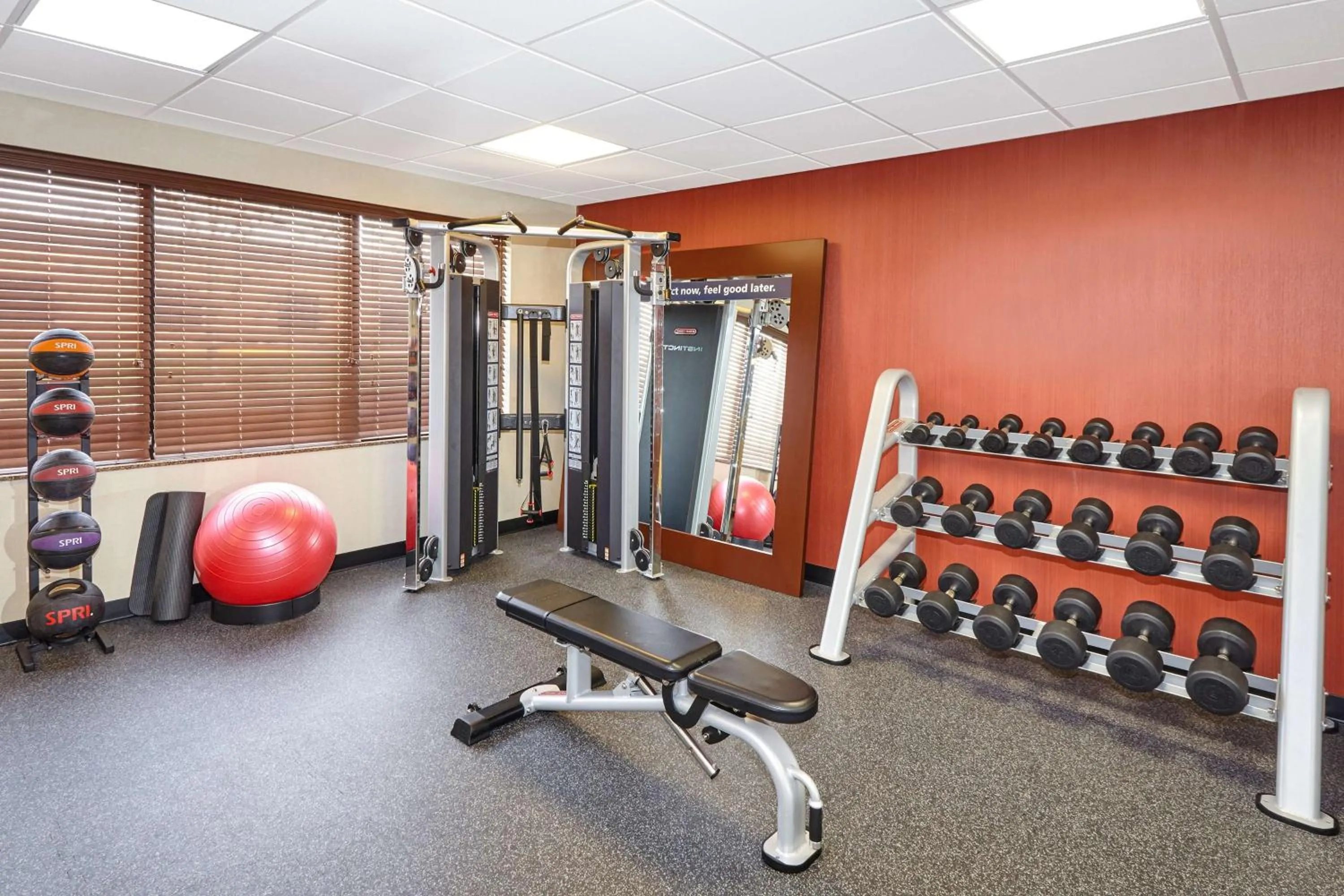 Fitness centre/facilities in Hampton Inn Lafayette