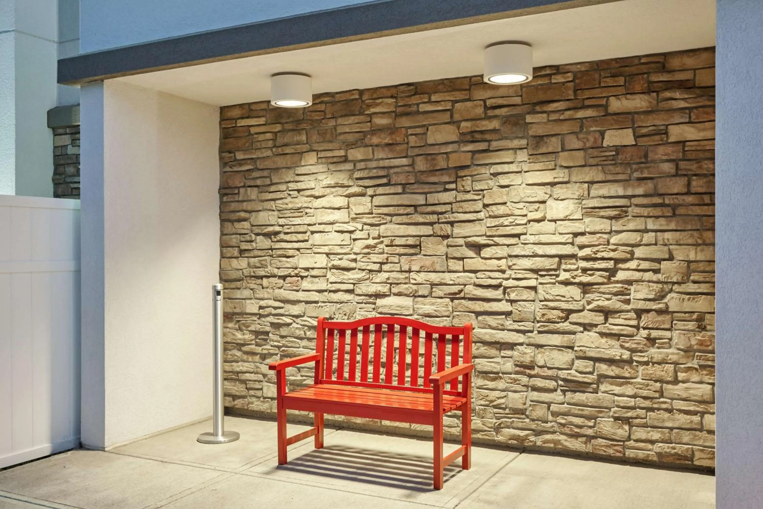 Inner courtyard view in Hampton Inn Lafayette