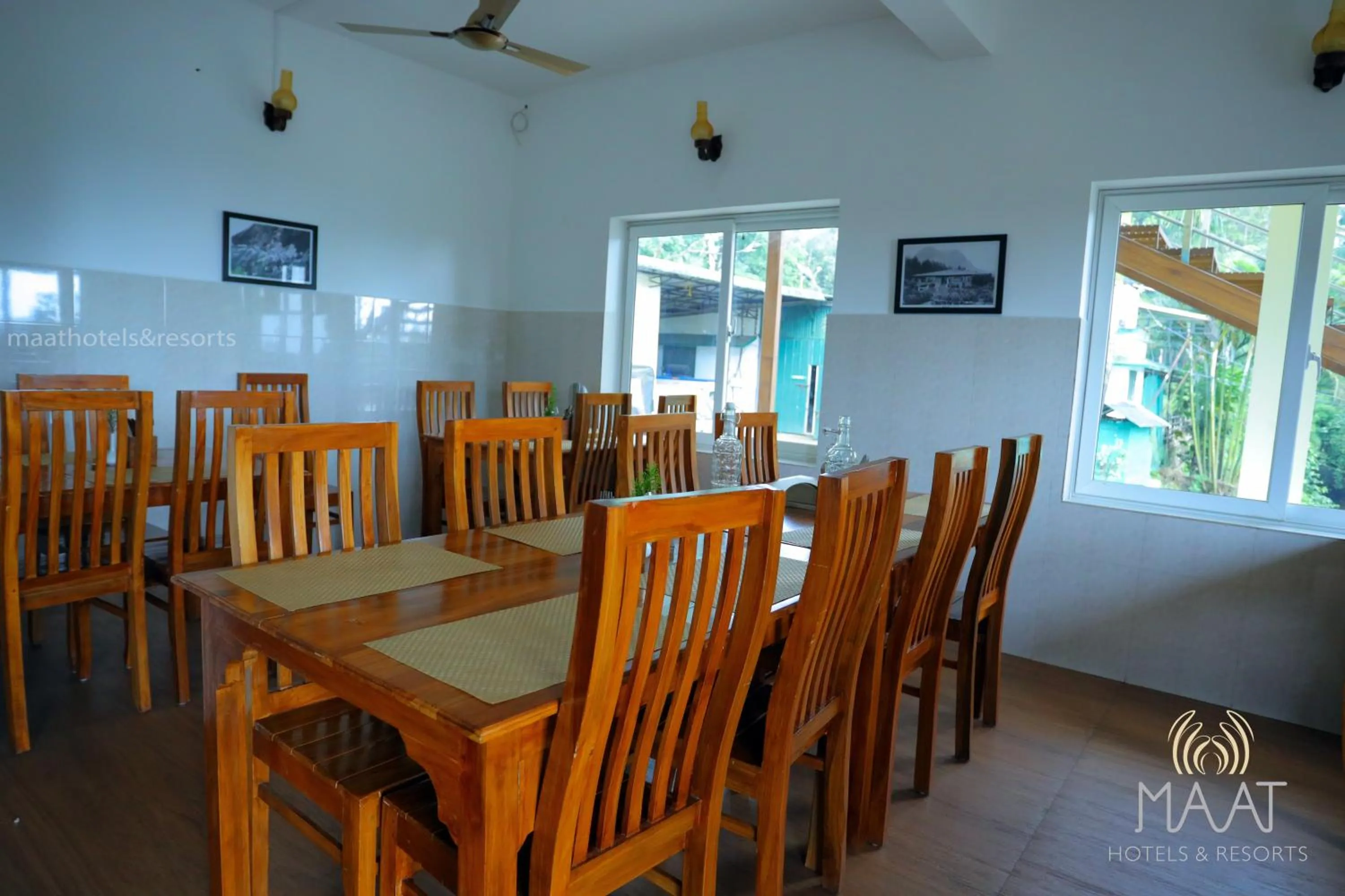 Restaurant/places to eat in Dew Drops Farm Resorts