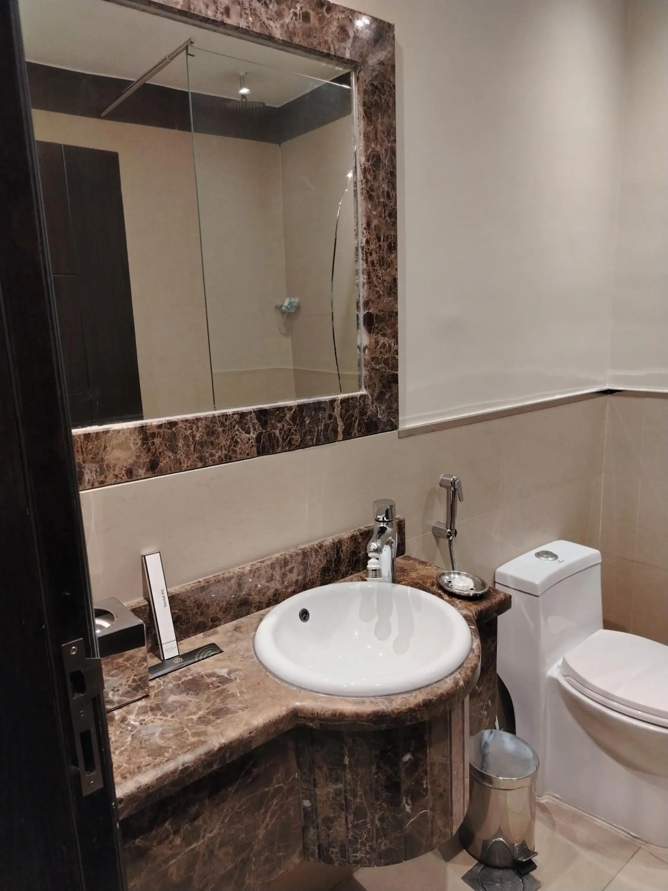 Toilet in Daif Inn Serviced Apartments - Qurtubah