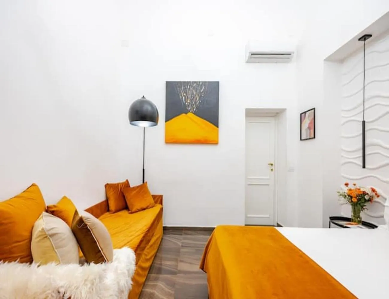 Bed in I Colori di Napoli