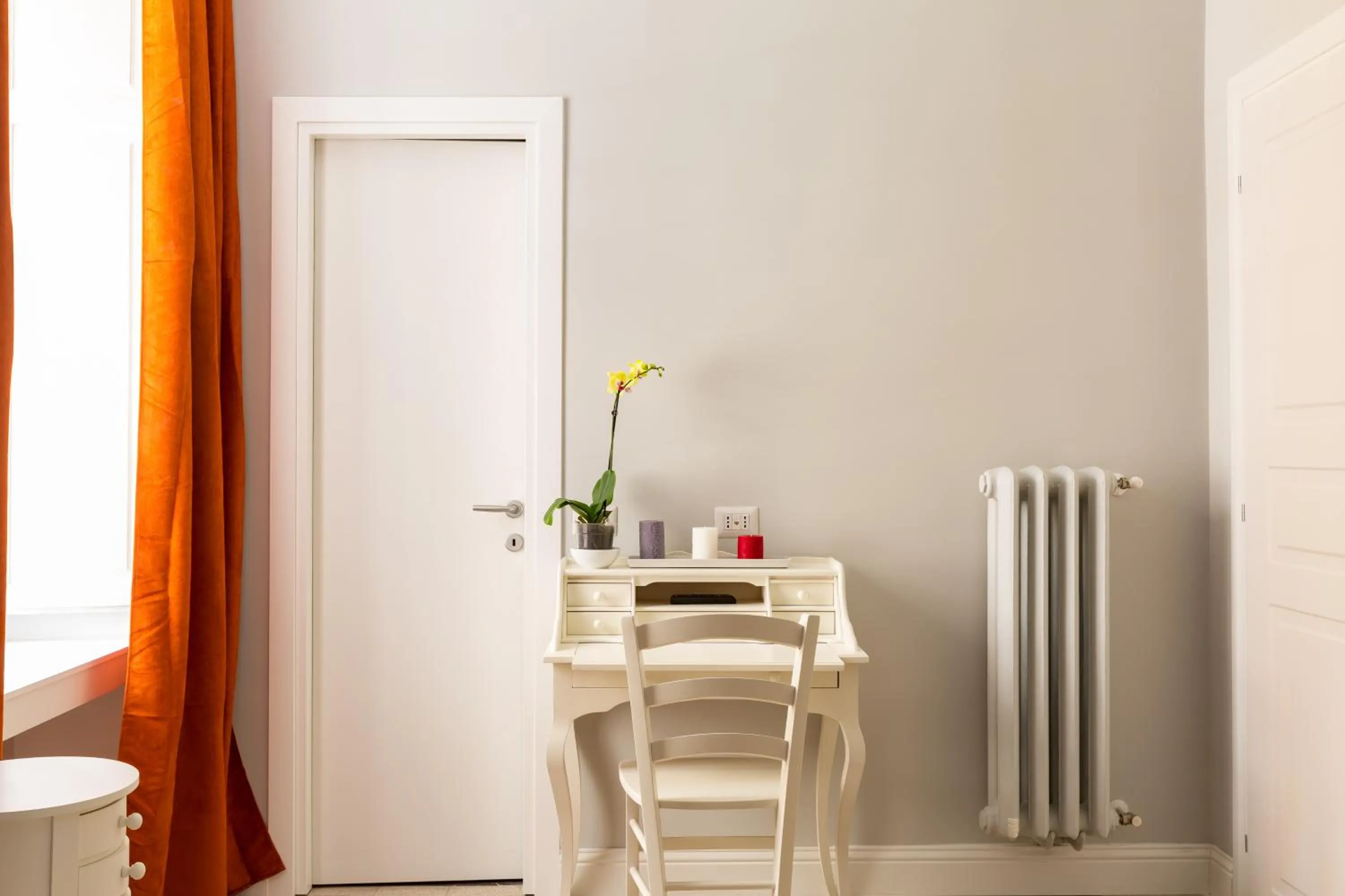 Decorative detail in Residenza Vatican Suite