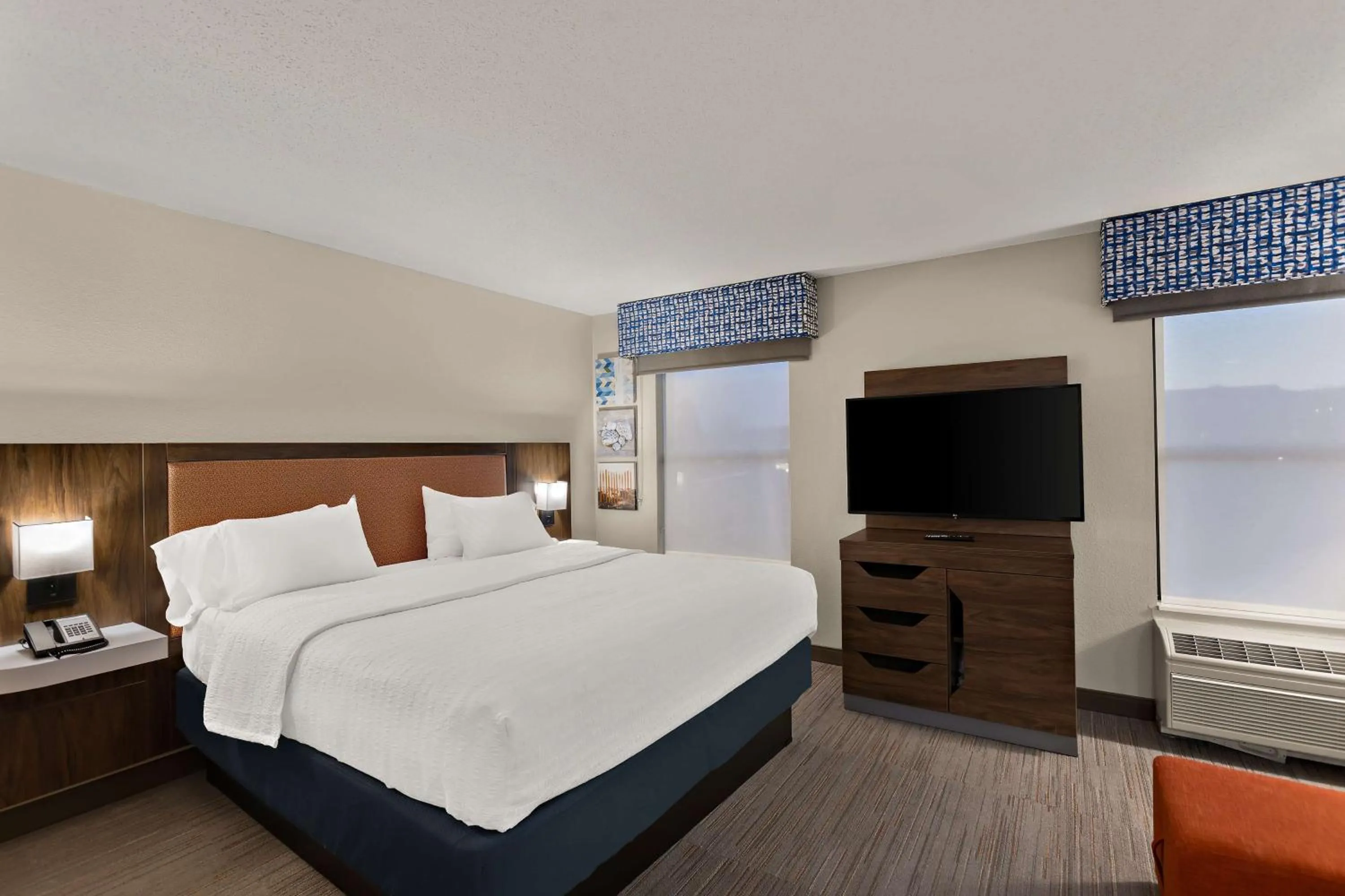 Bedroom, Bed in Hampton Inn & Suites Petoskey