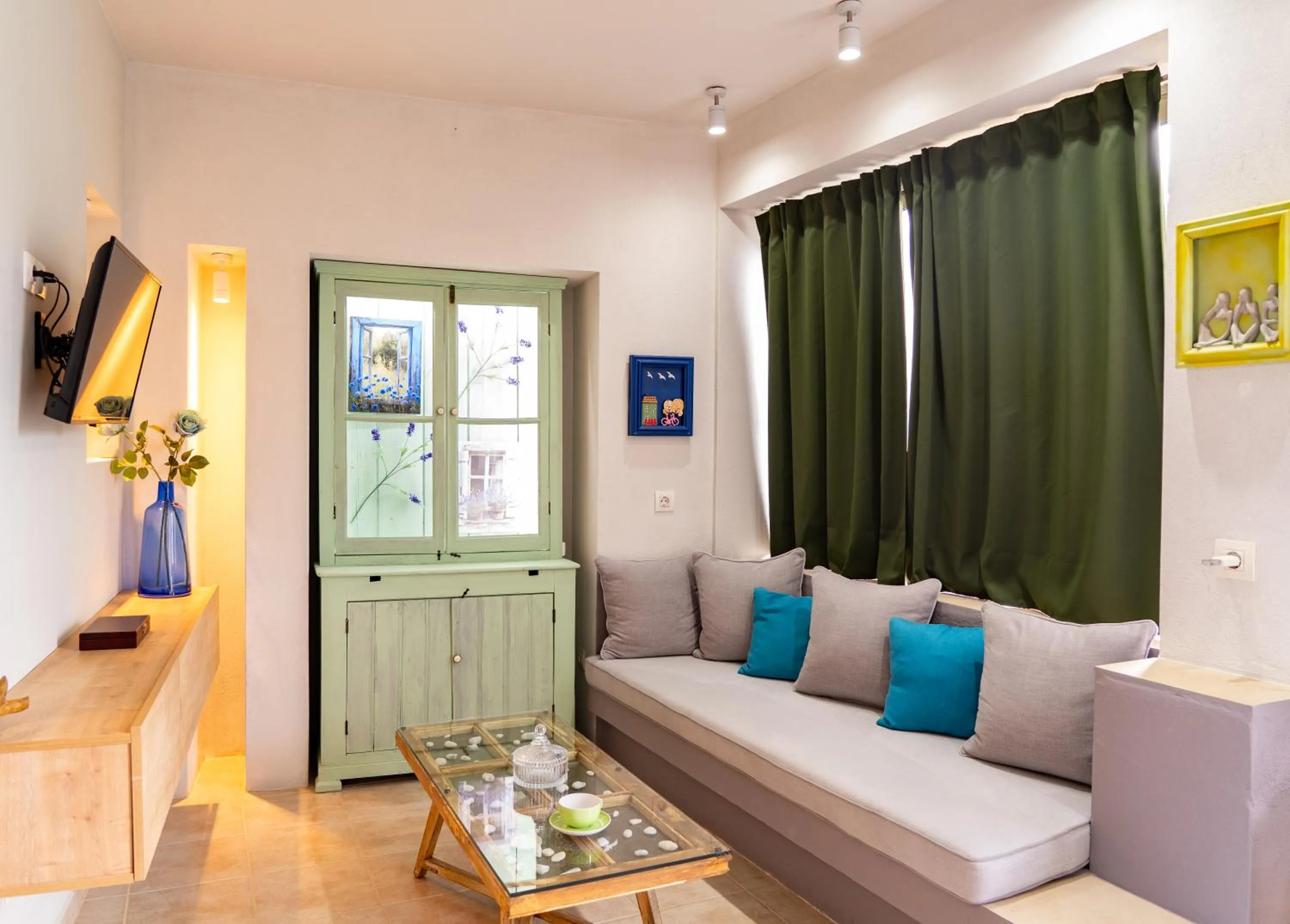 TV and multimedia in Core Luxury Suites