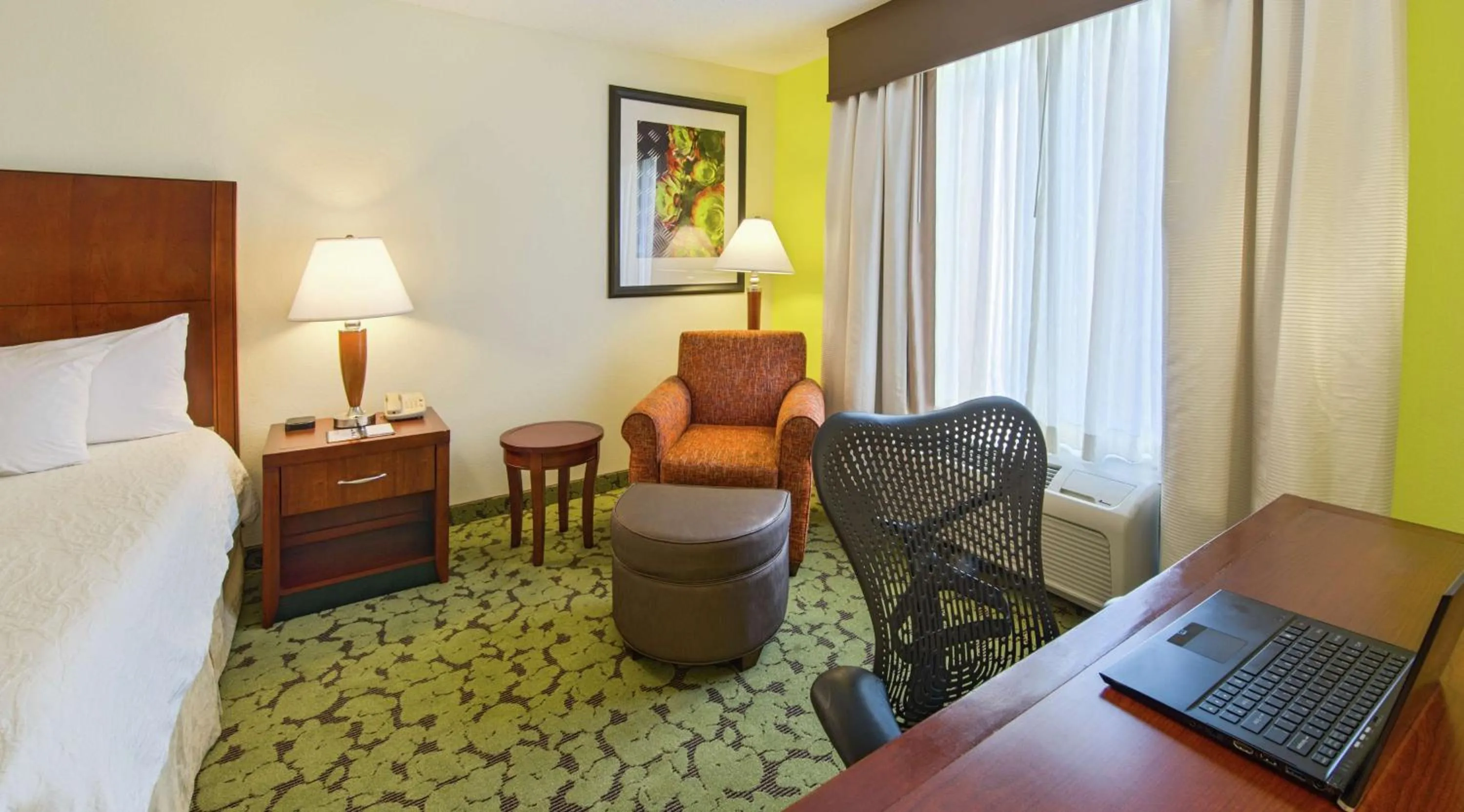 Bedroom, Bed in Hilton Garden Inn Macon/Mercer University
