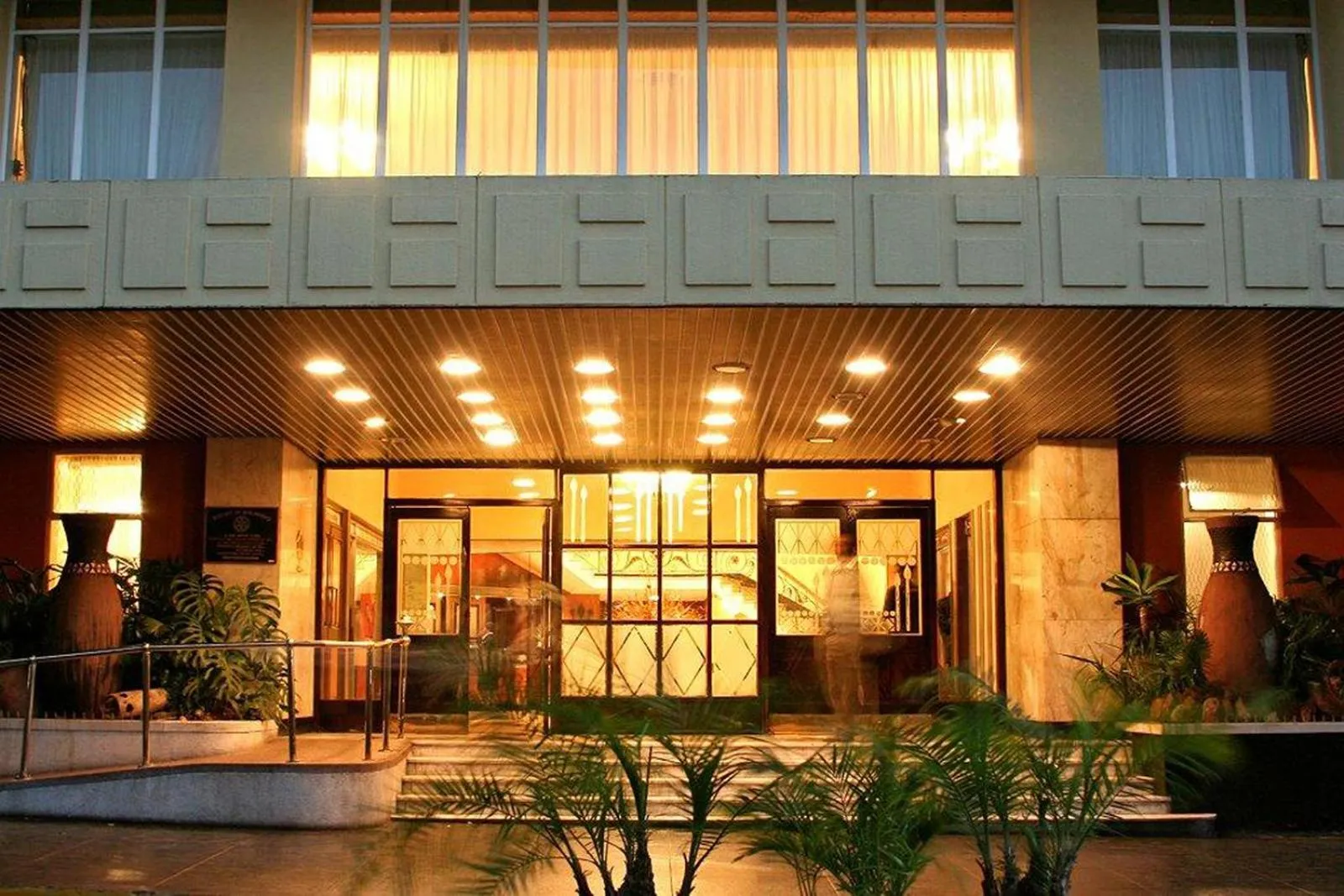 Facade/entrance in Bulawayo Rainbow Hotel