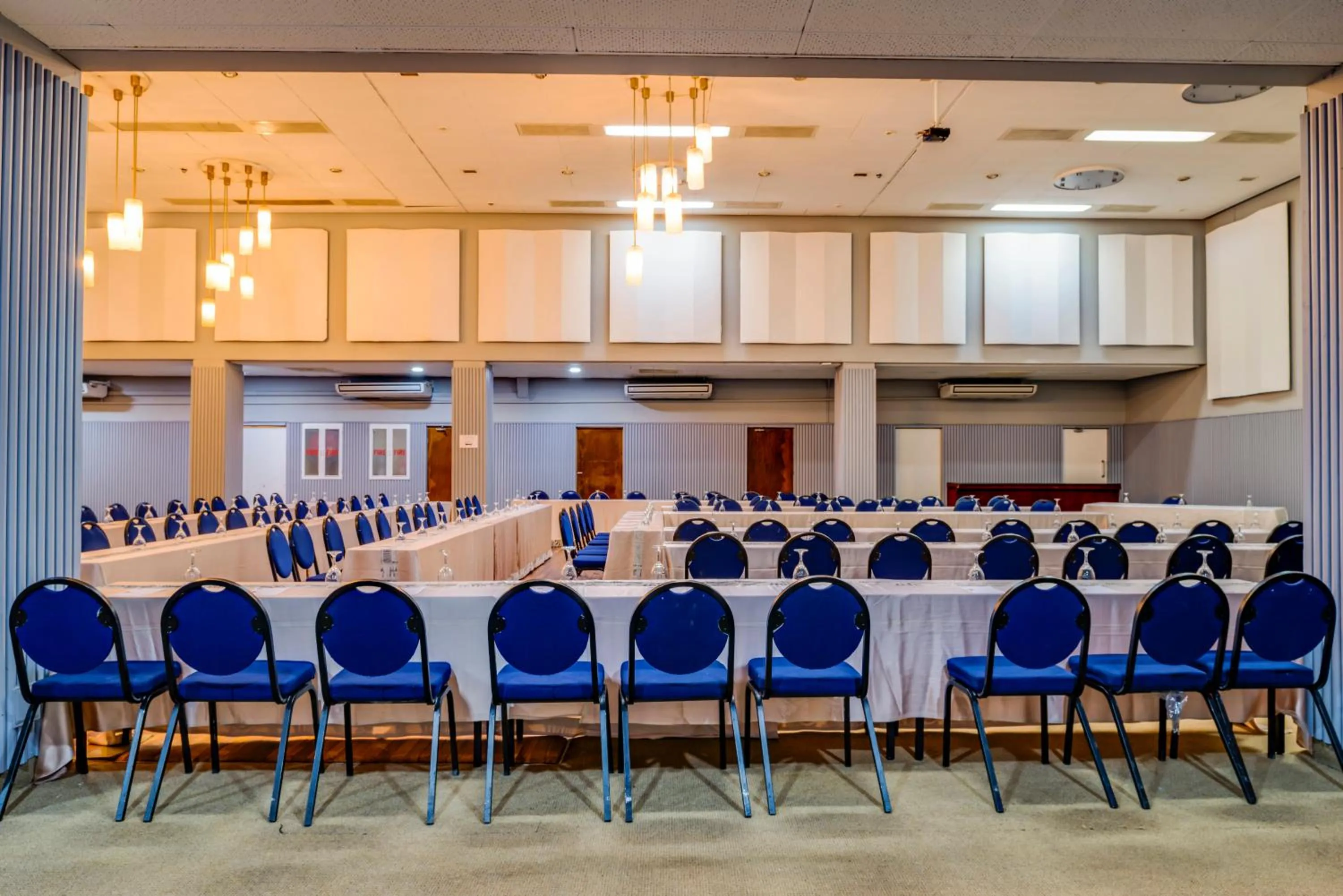 Meeting/conference room in Bulawayo Rainbow Hotel