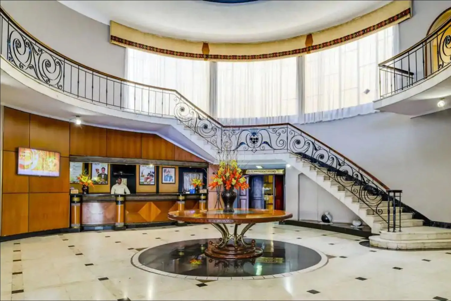Lobby or reception in Bulawayo Rainbow Hotel