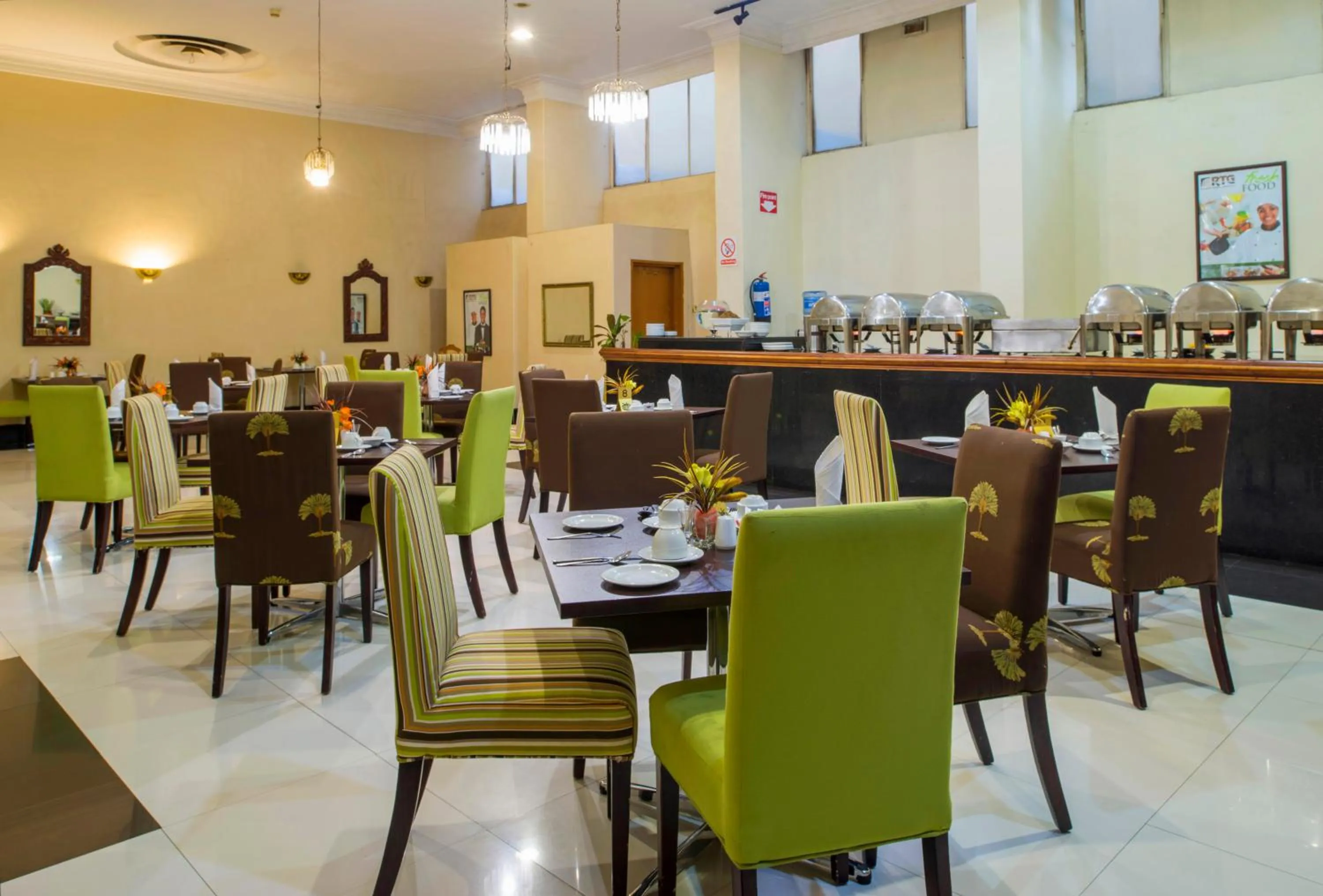 Restaurant/places to eat in New Ambassador Hotel