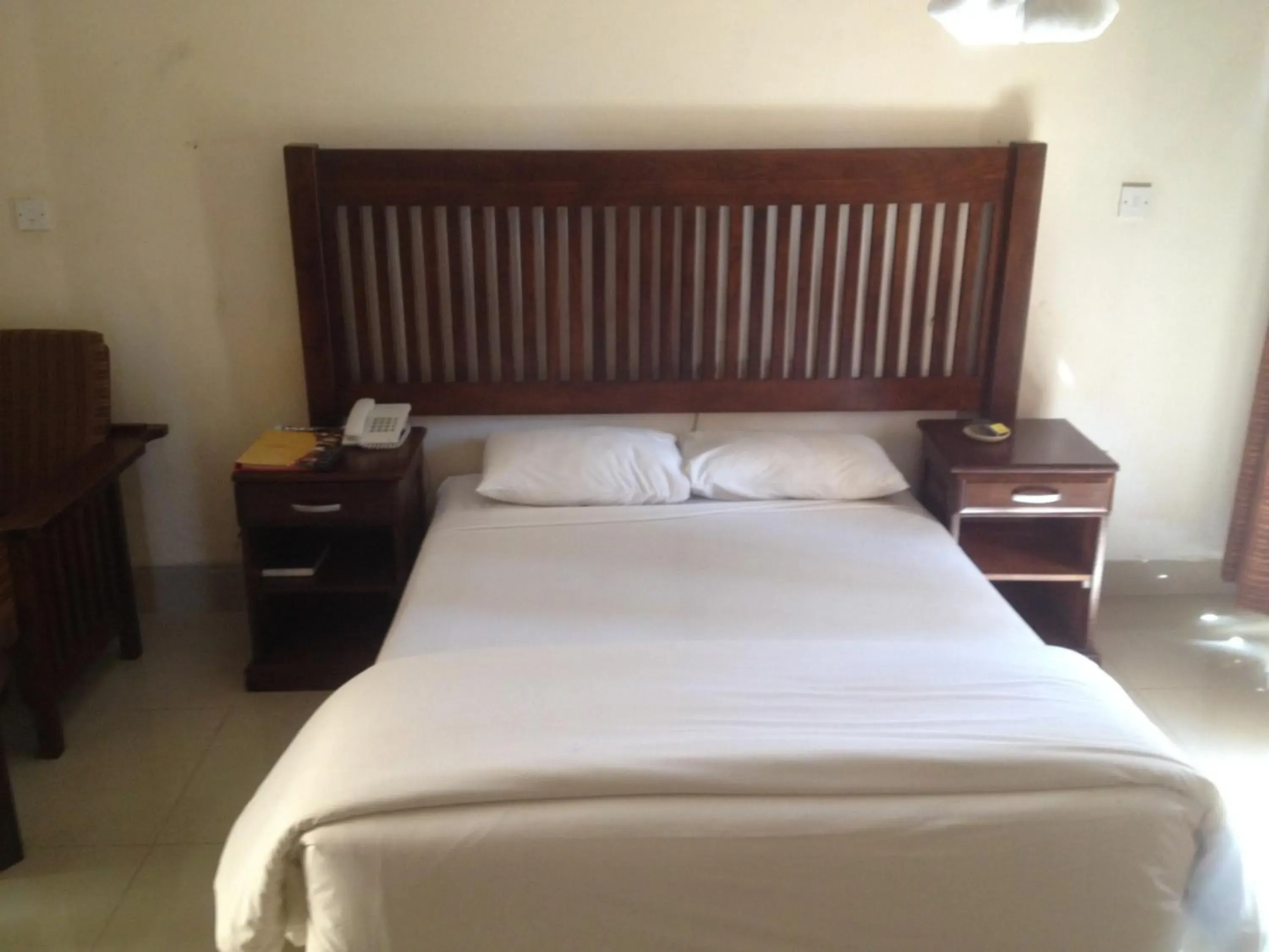 Standard Double Room_Casita - single occupancy in Kadoma Hotel & Conference Centre Standard Double Room_Casita - single occupancy in Kadoma Hotel & Conference Centre