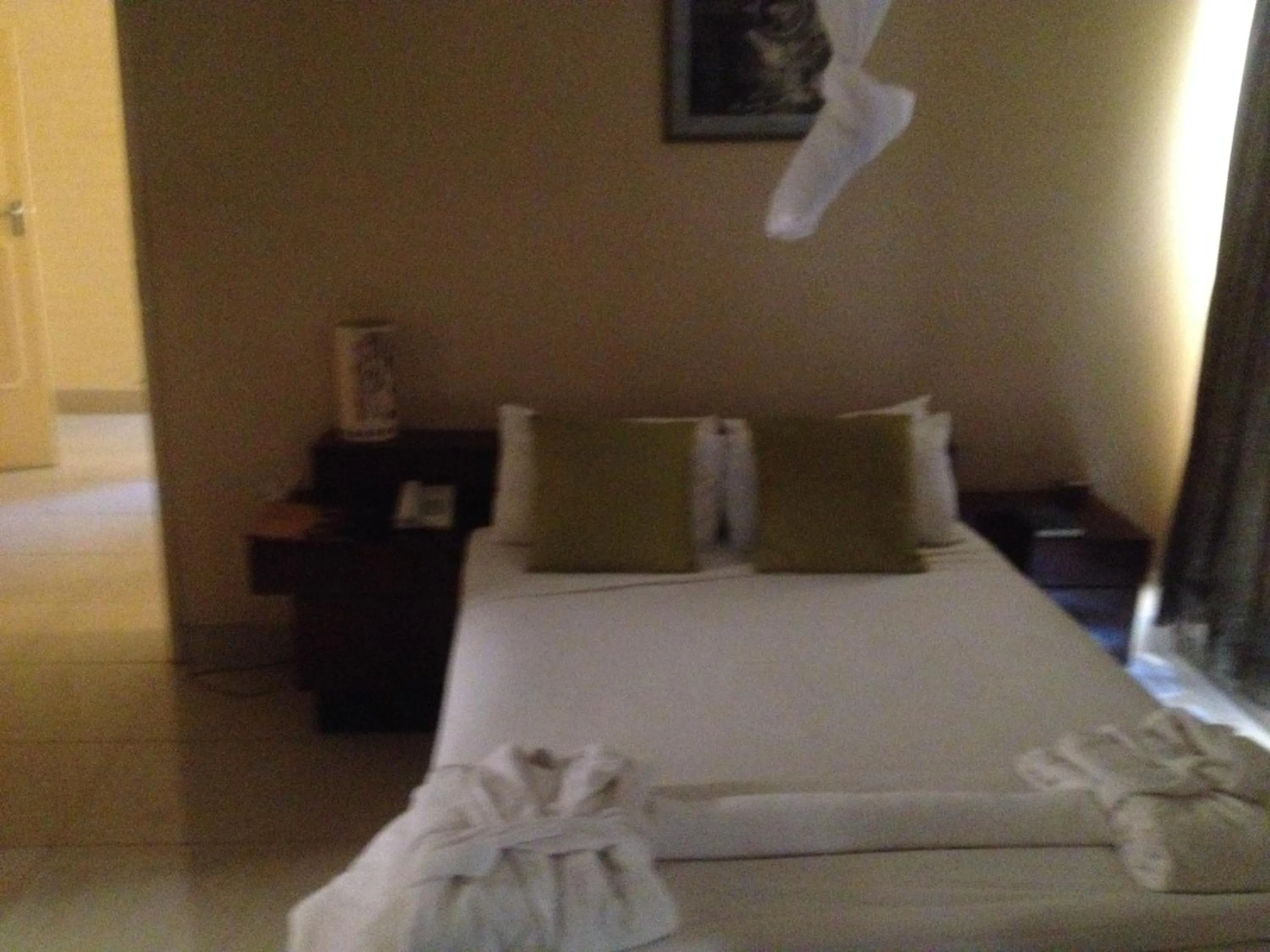 Bed in Kadoma Hotel & Conference Centre