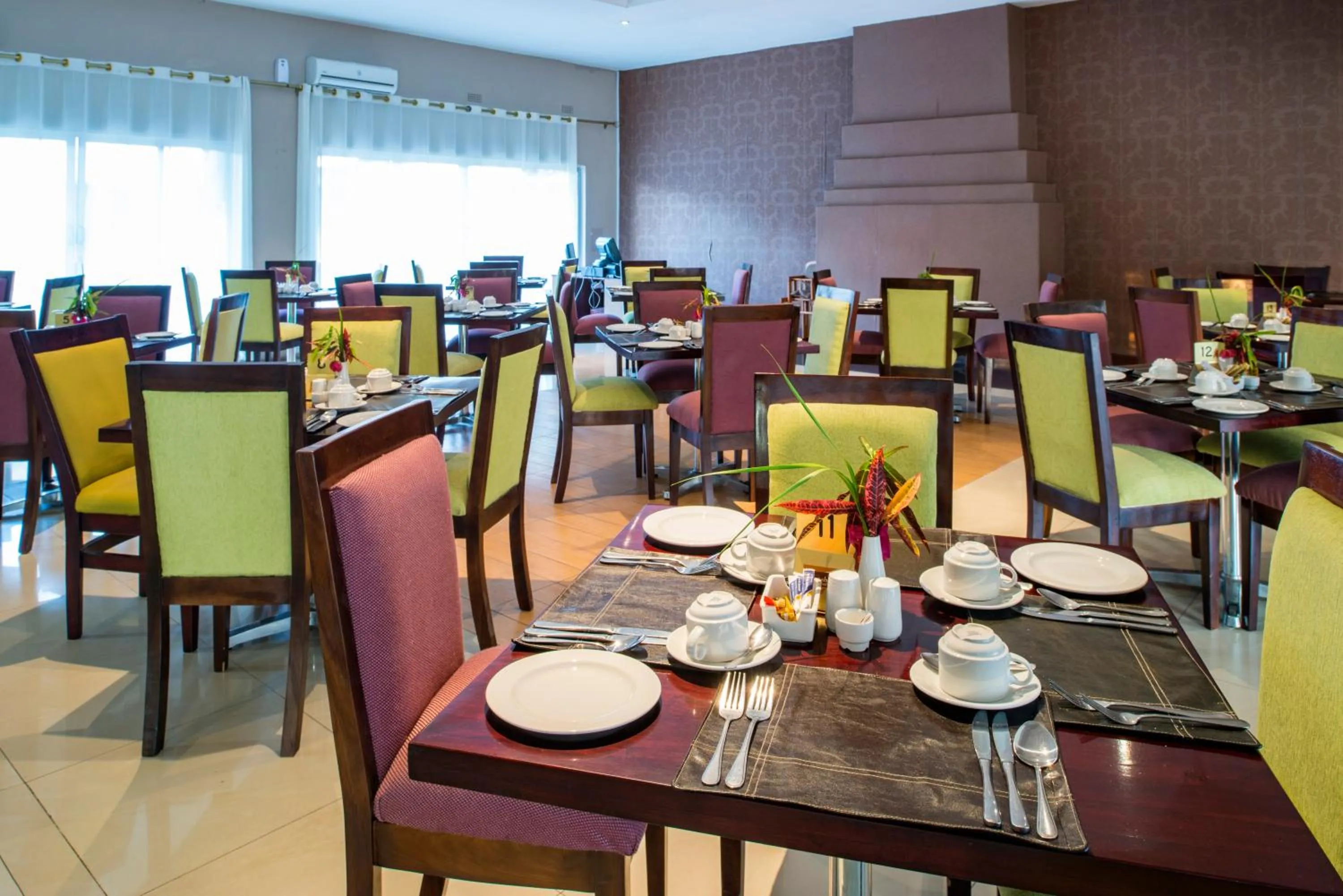 Restaurant/places to eat in Kadoma Hotel & Conference Centre