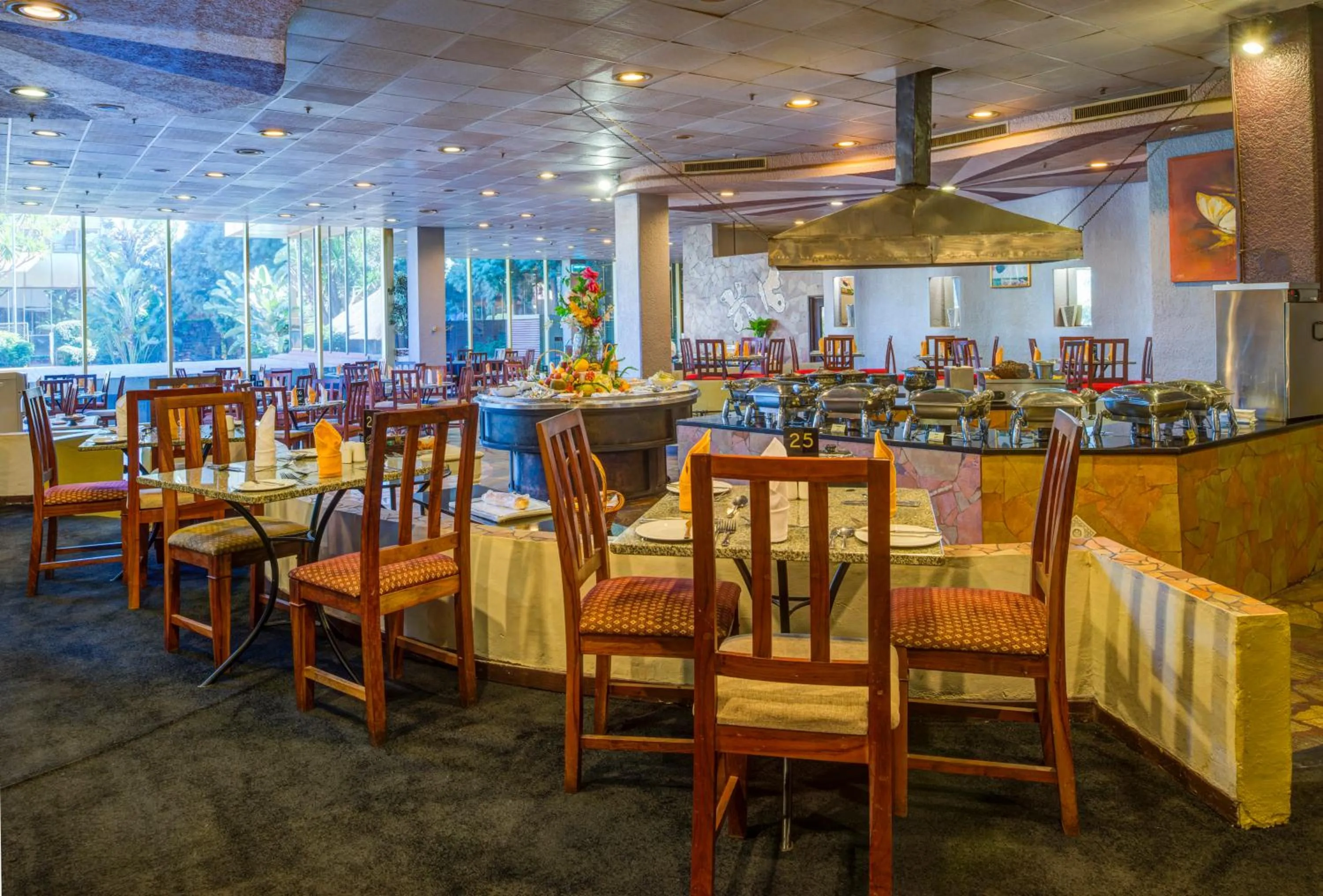 Restaurant/places to eat in Rainbow Towers Hotel & Conference Centre