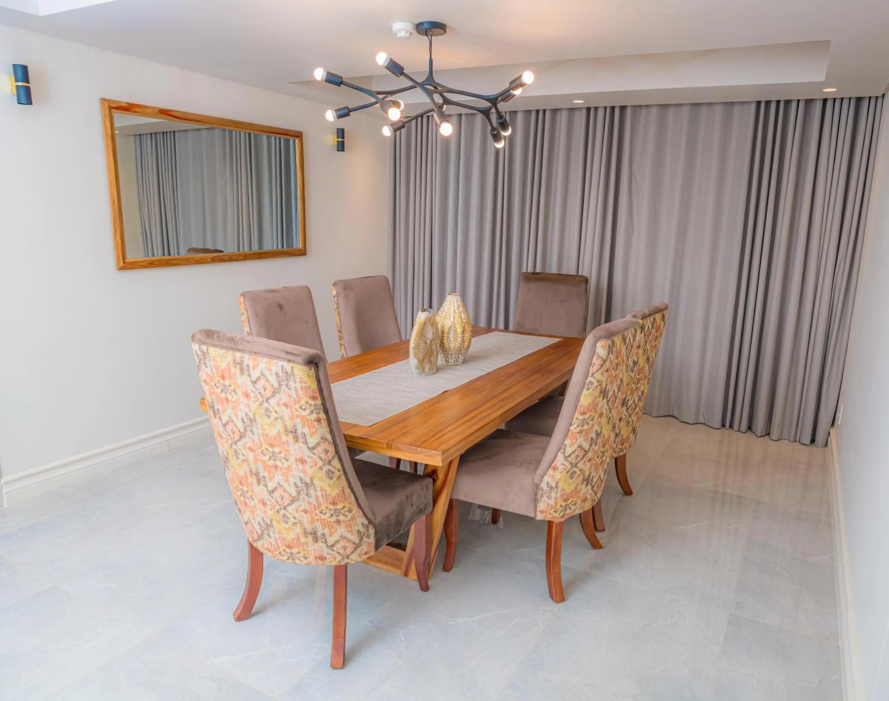 Property building in Rainbow Towers Hotel & Conference Centre