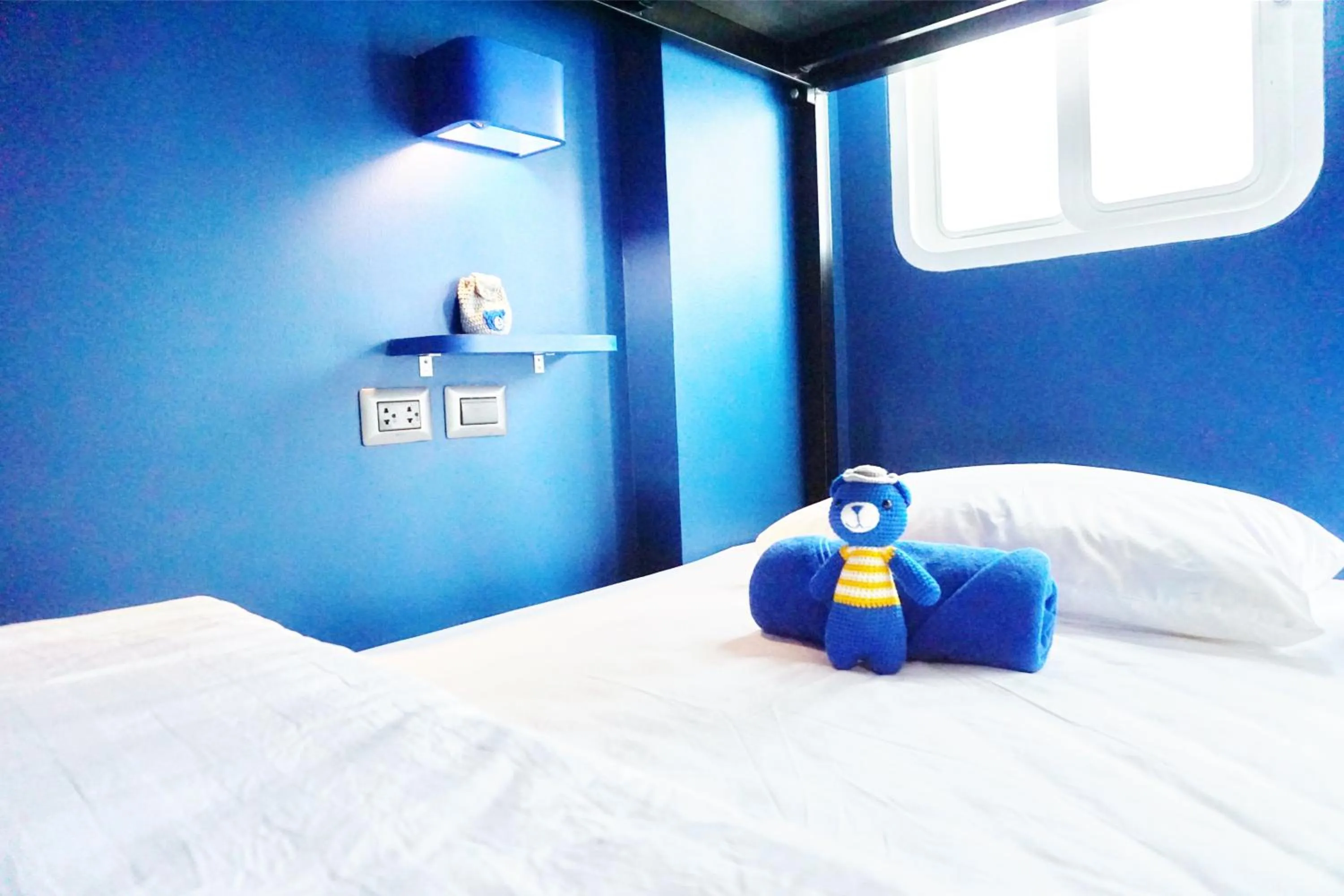 Bed in BearPacker Patong Hostel