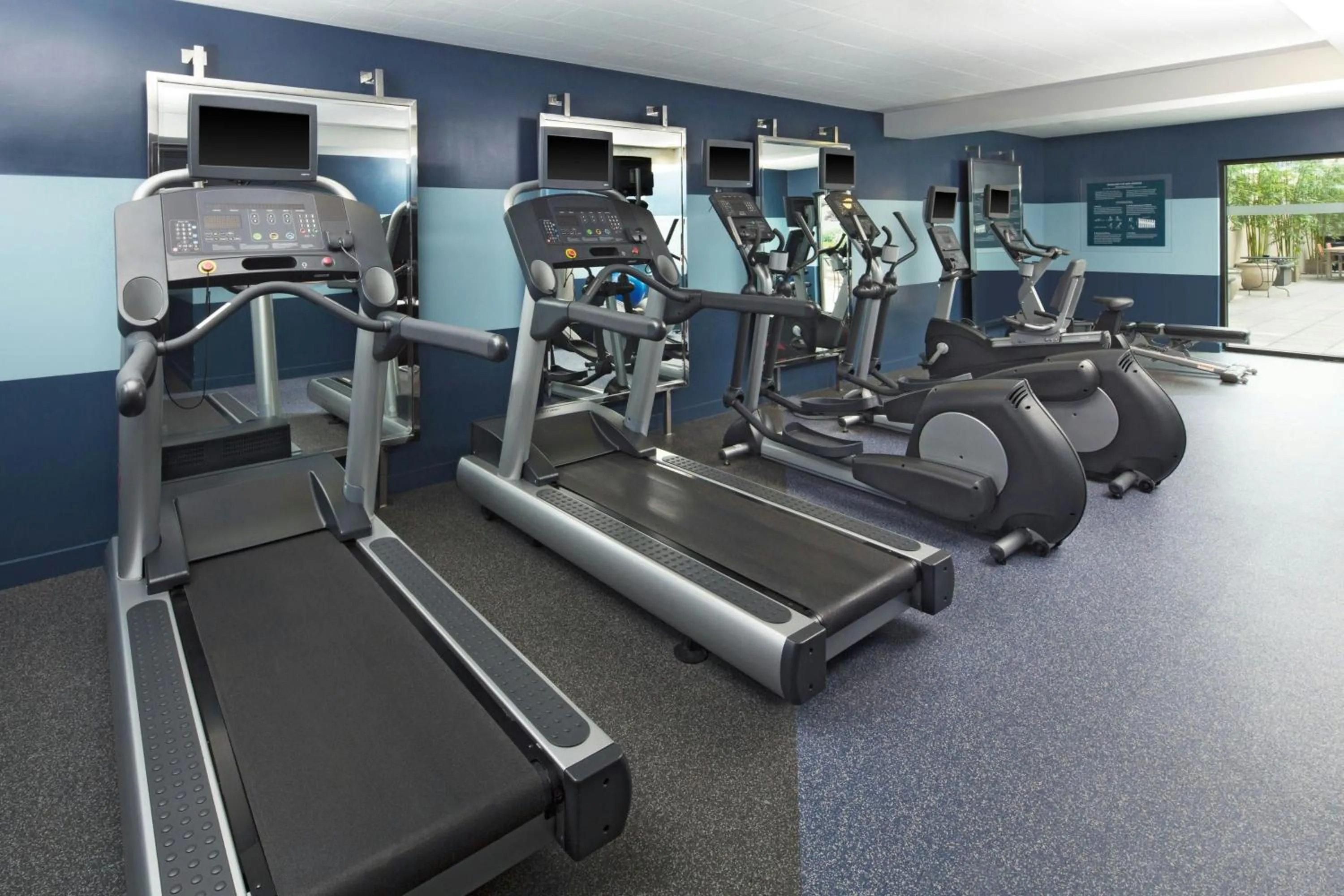 Fitness centre/facilities in Four Points by Sheraton Downtown Seattle Center