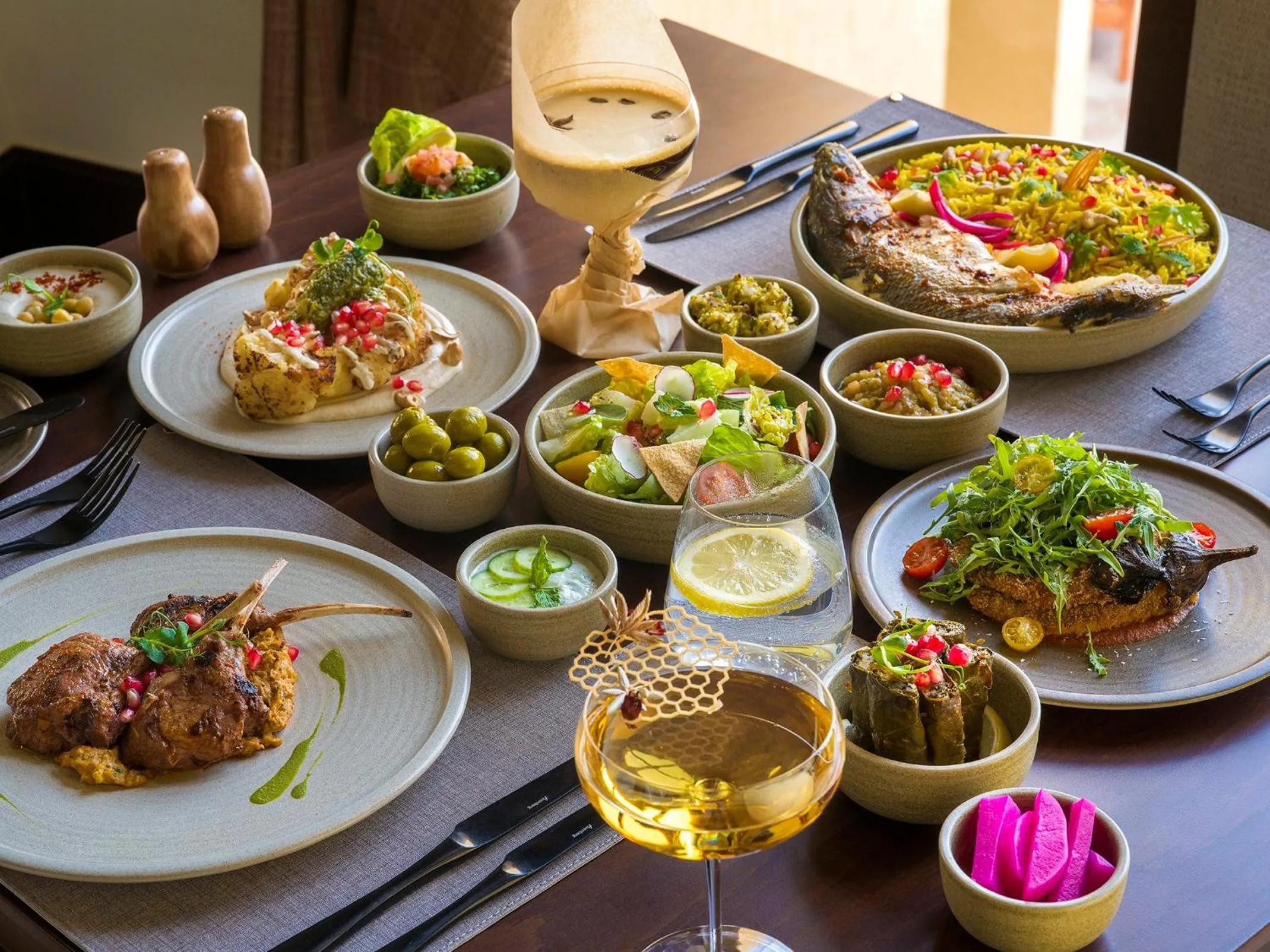 Restaurant/places to eat in Aldhafra Desert Resort, Vignette Collection by IHG