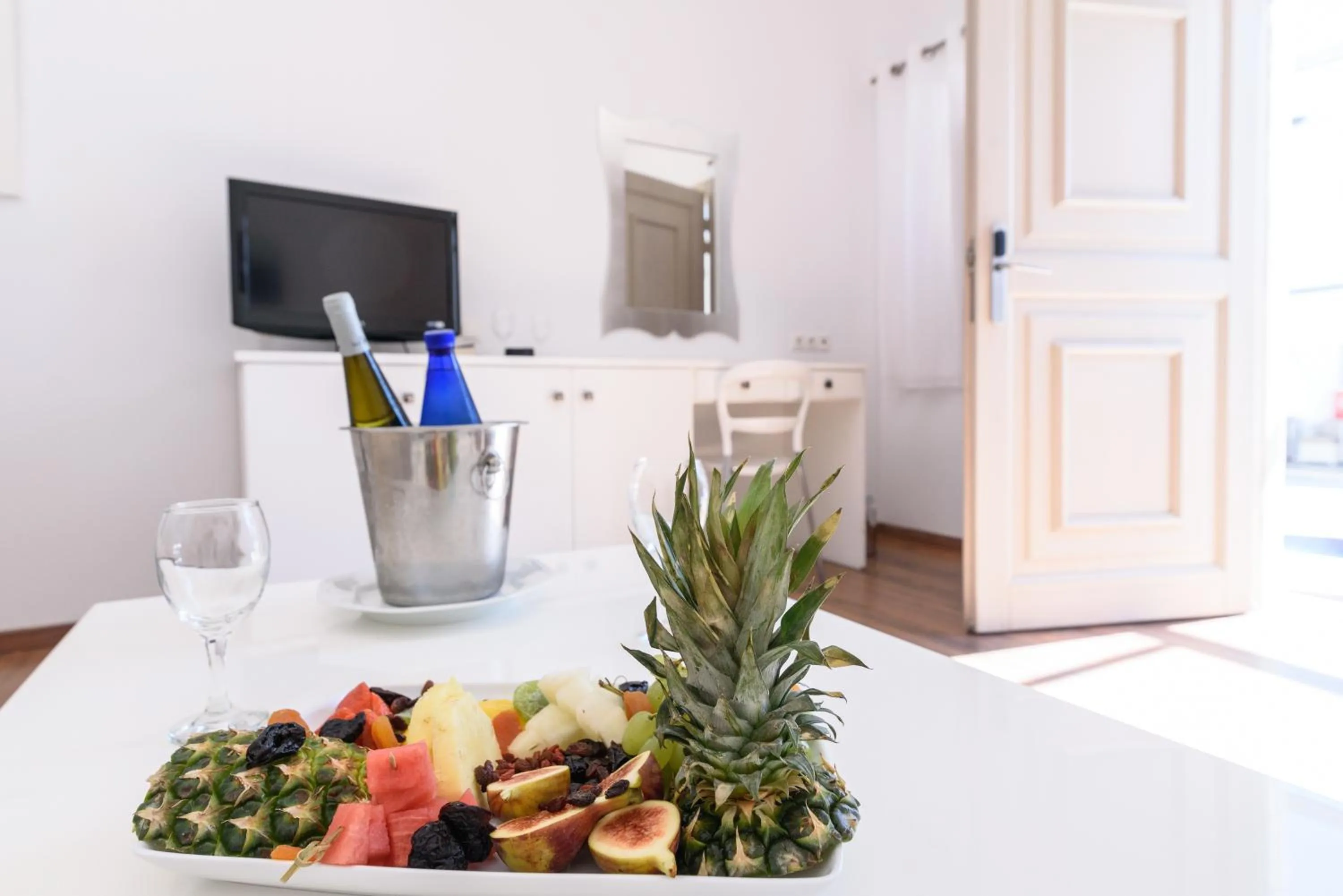 Decorative detail in La Mer Deluxe Hotel & Spa