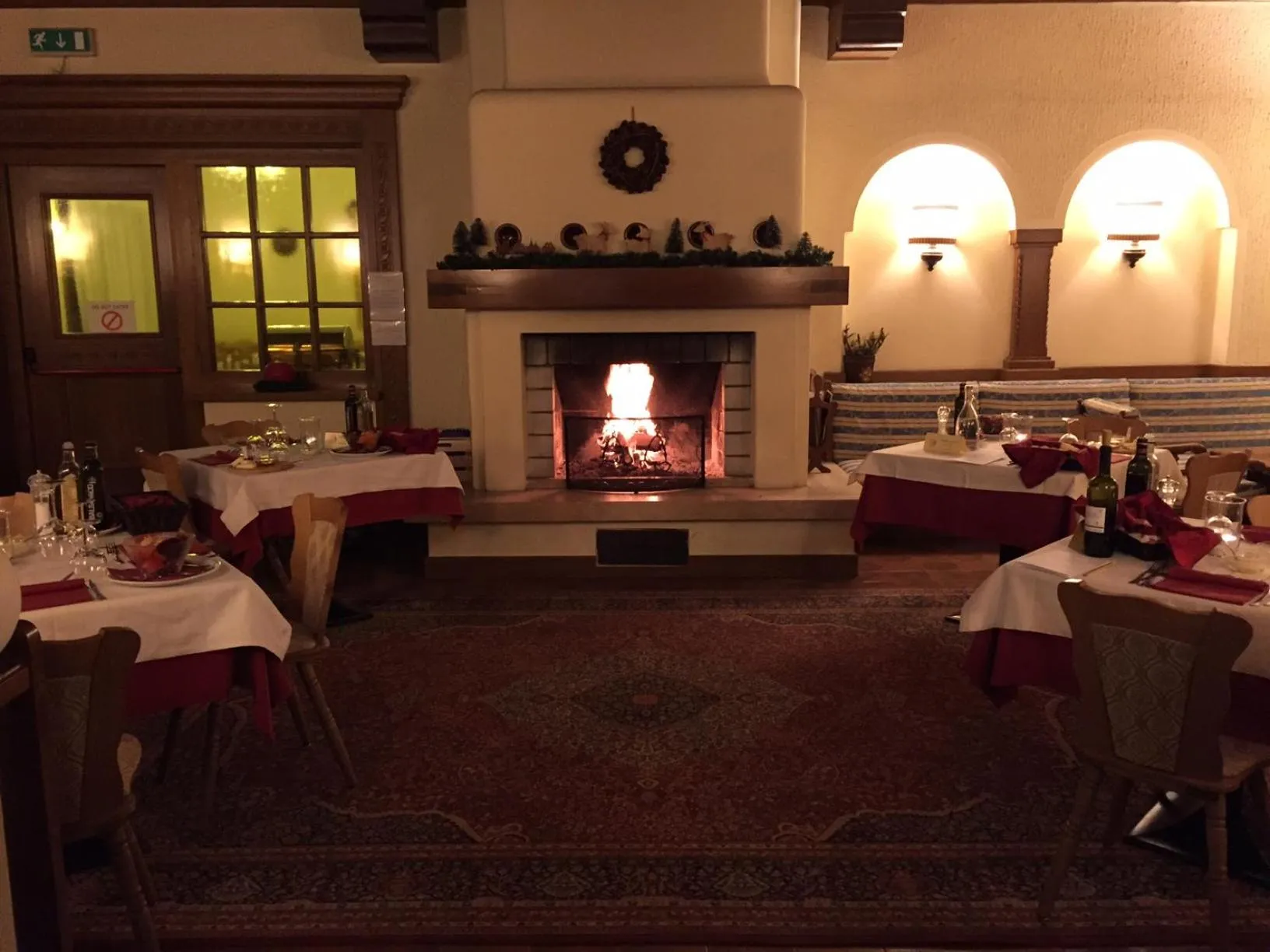 Evening entertainment in Park Hotel Miramonti