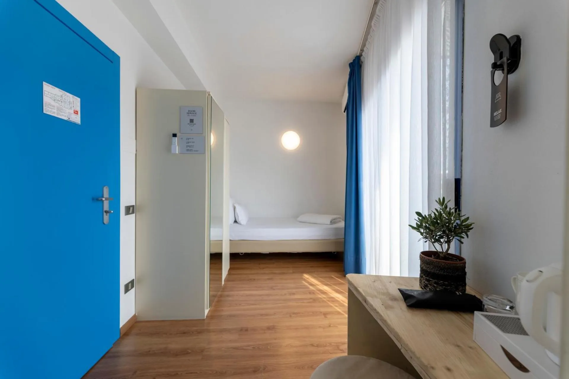 Bedroom, Bed in Hi Hotels Riva del Garda