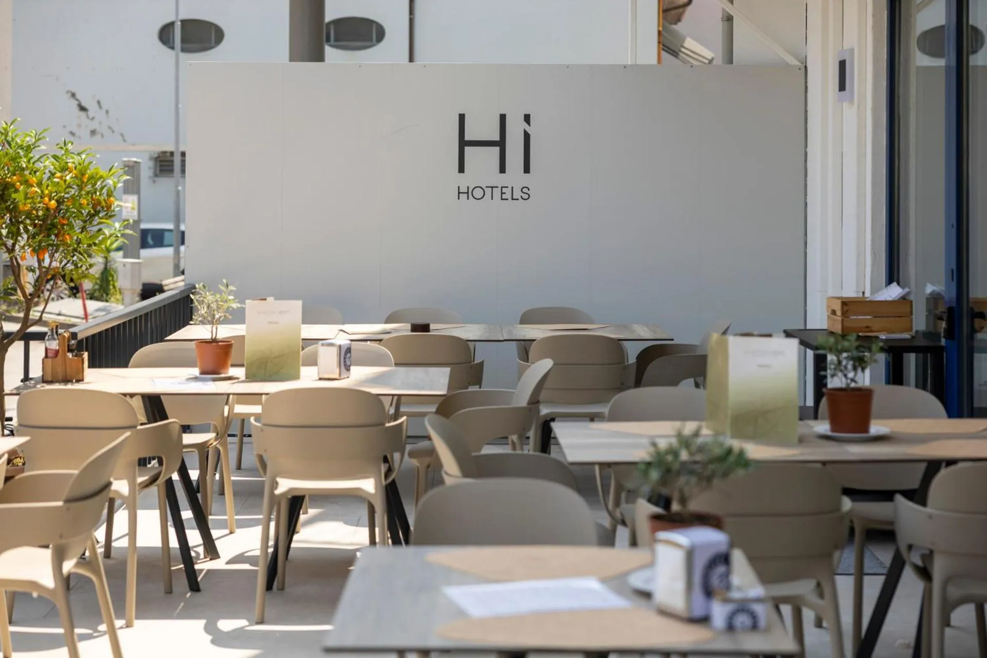 Restaurant/places to eat in Hi Hotels Riva del Garda