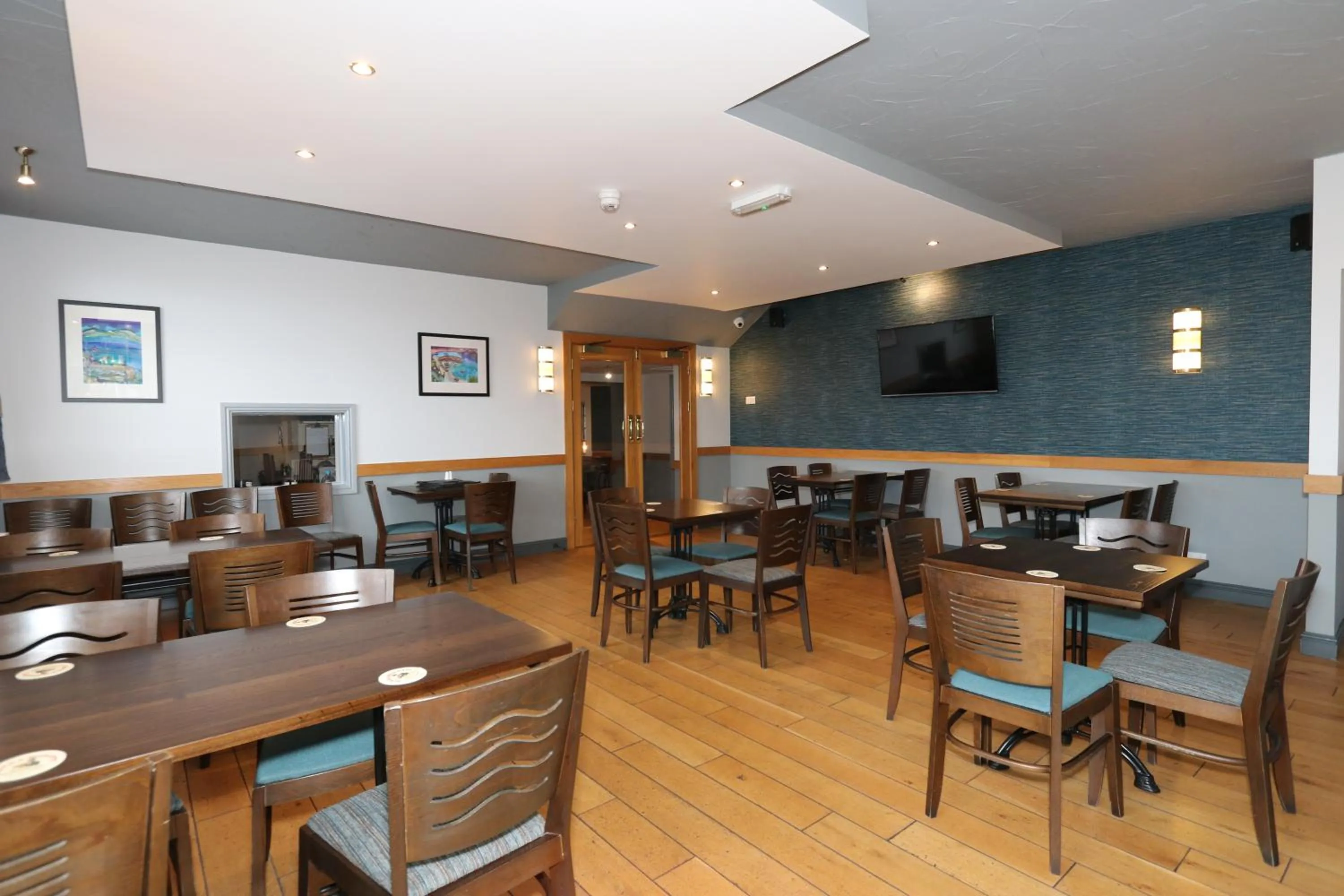 Restaurant/places to eat in Gwesty Nanhoron Arms Hotel
