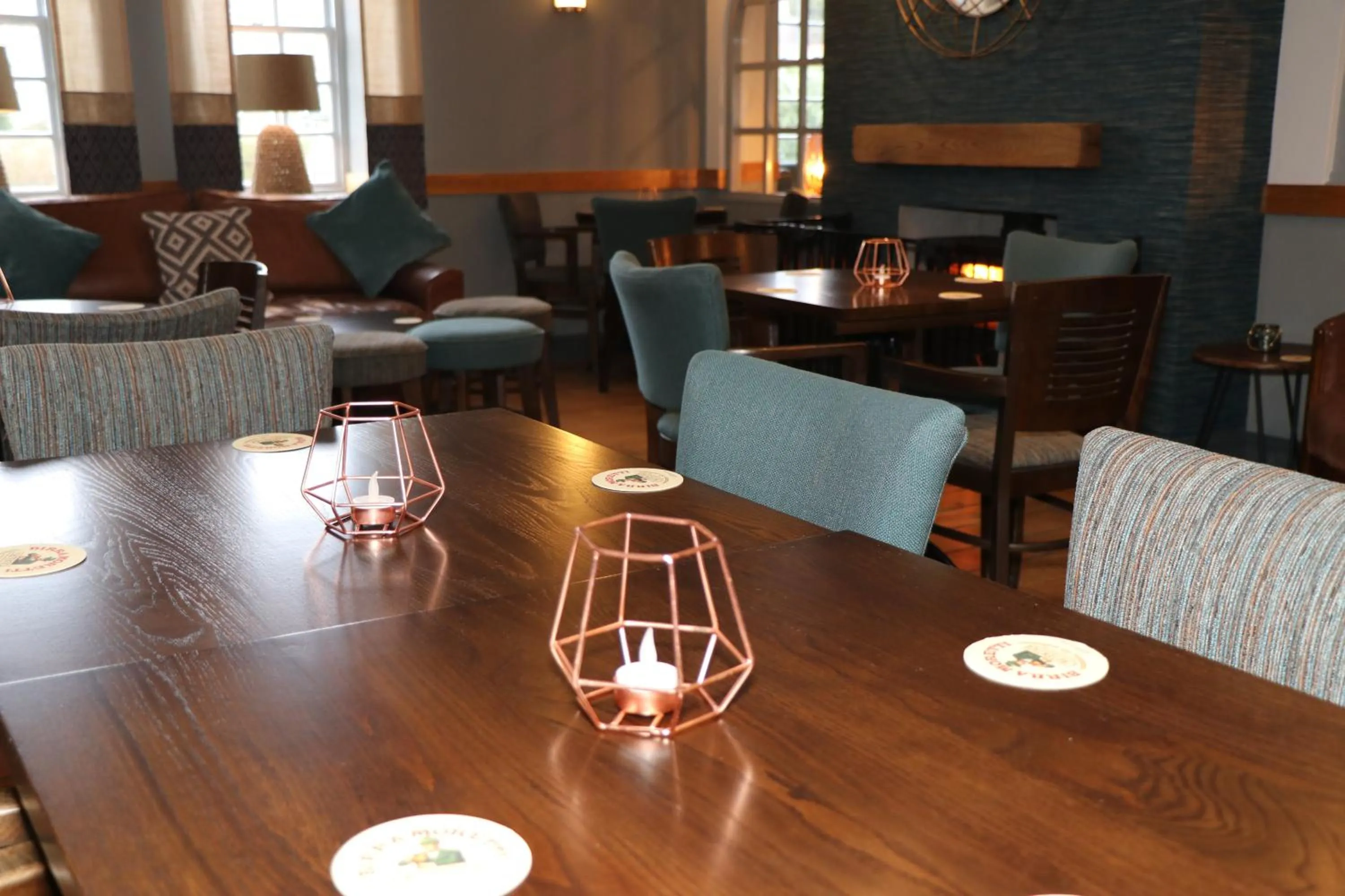 Lounge or bar in Gwesty Nanhoron Arms Hotel