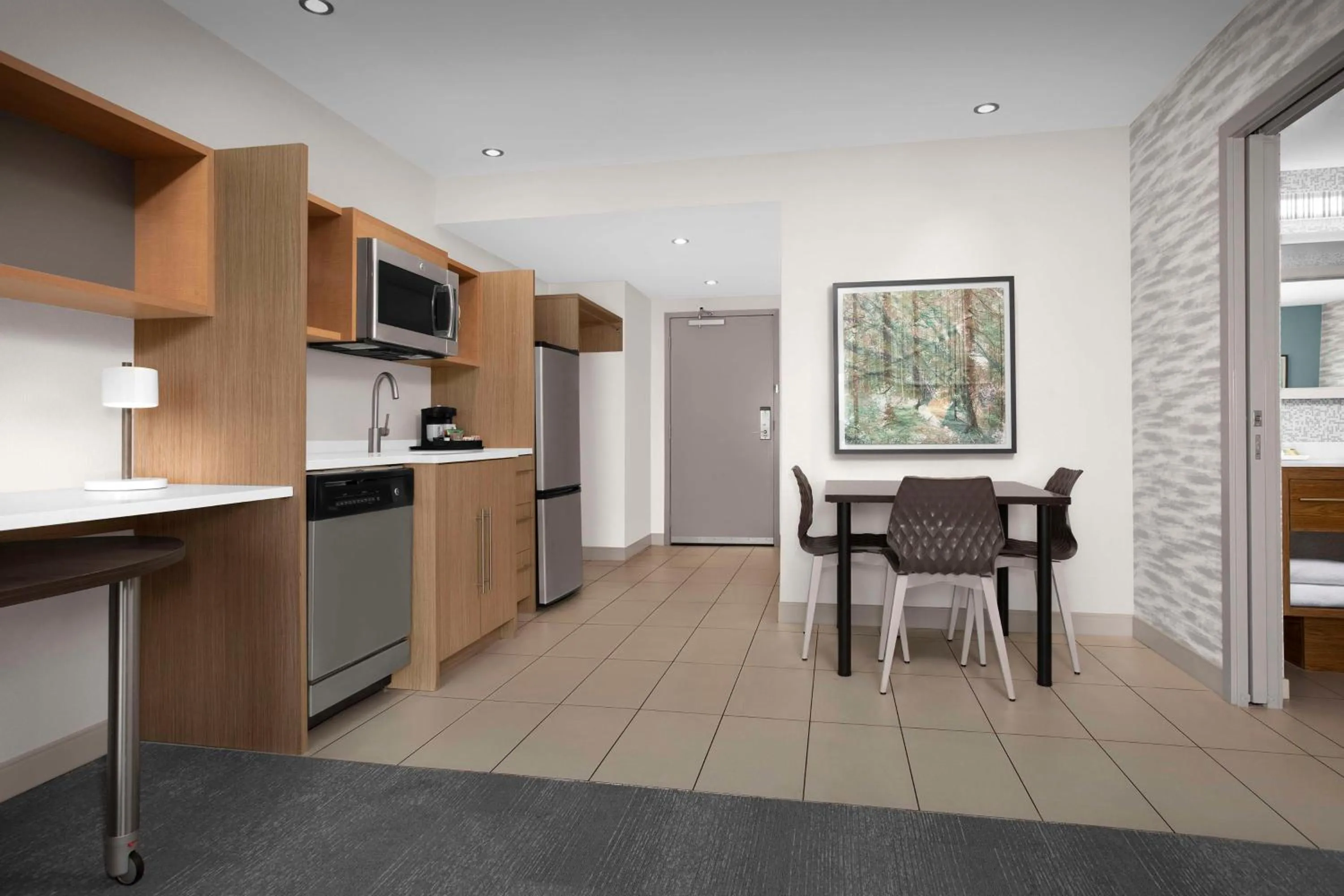 Kitchen or kitchenette in Home2 Suites by Hilton Eugene Downtown University Area