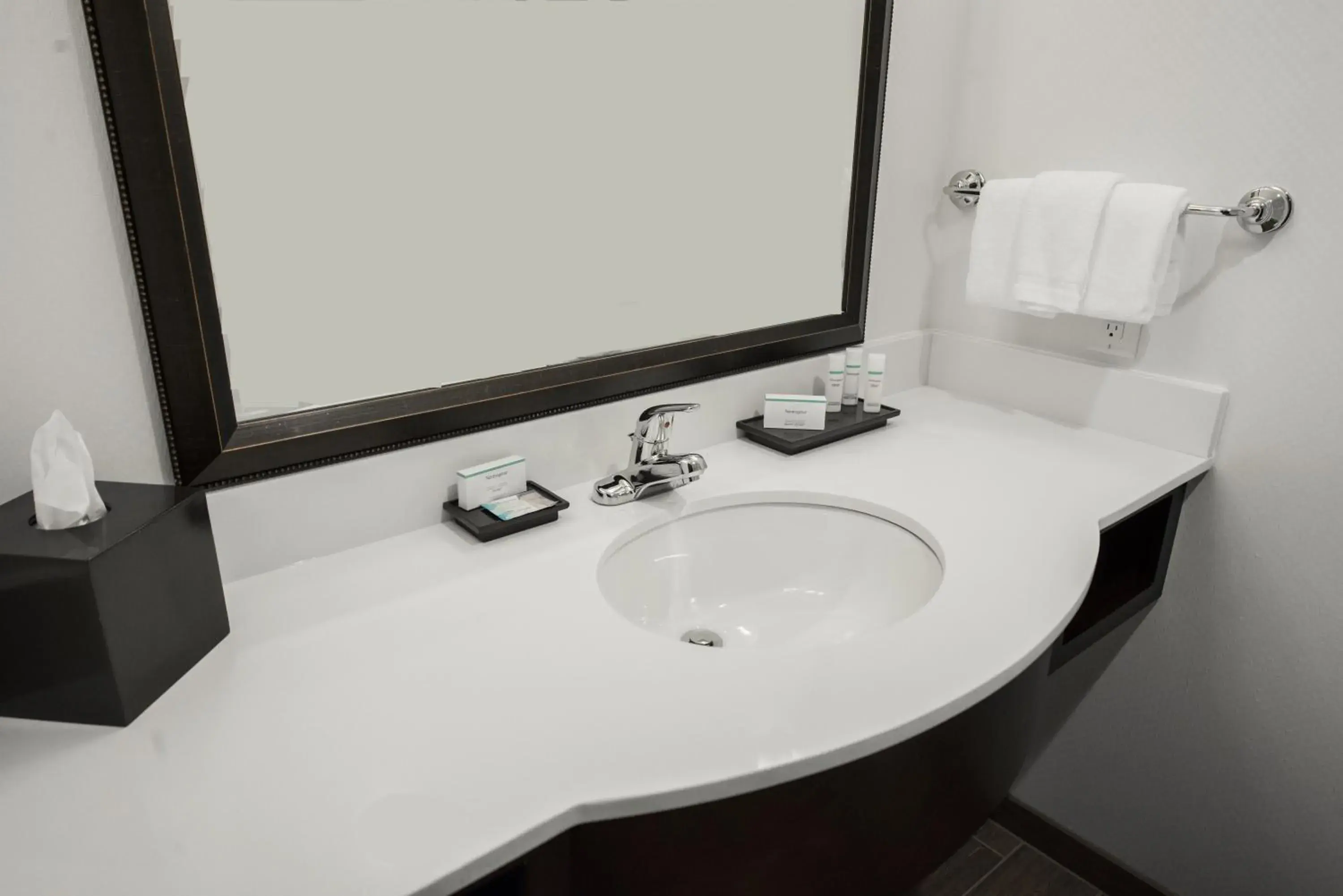 Queen Room with Two Queen Beds - Hearing Access in Hilton Garden Inn Indiana at IUP Queen Room with Two Queen Beds - Hearing Access in Hilton Garden Inn Indiana at IUP