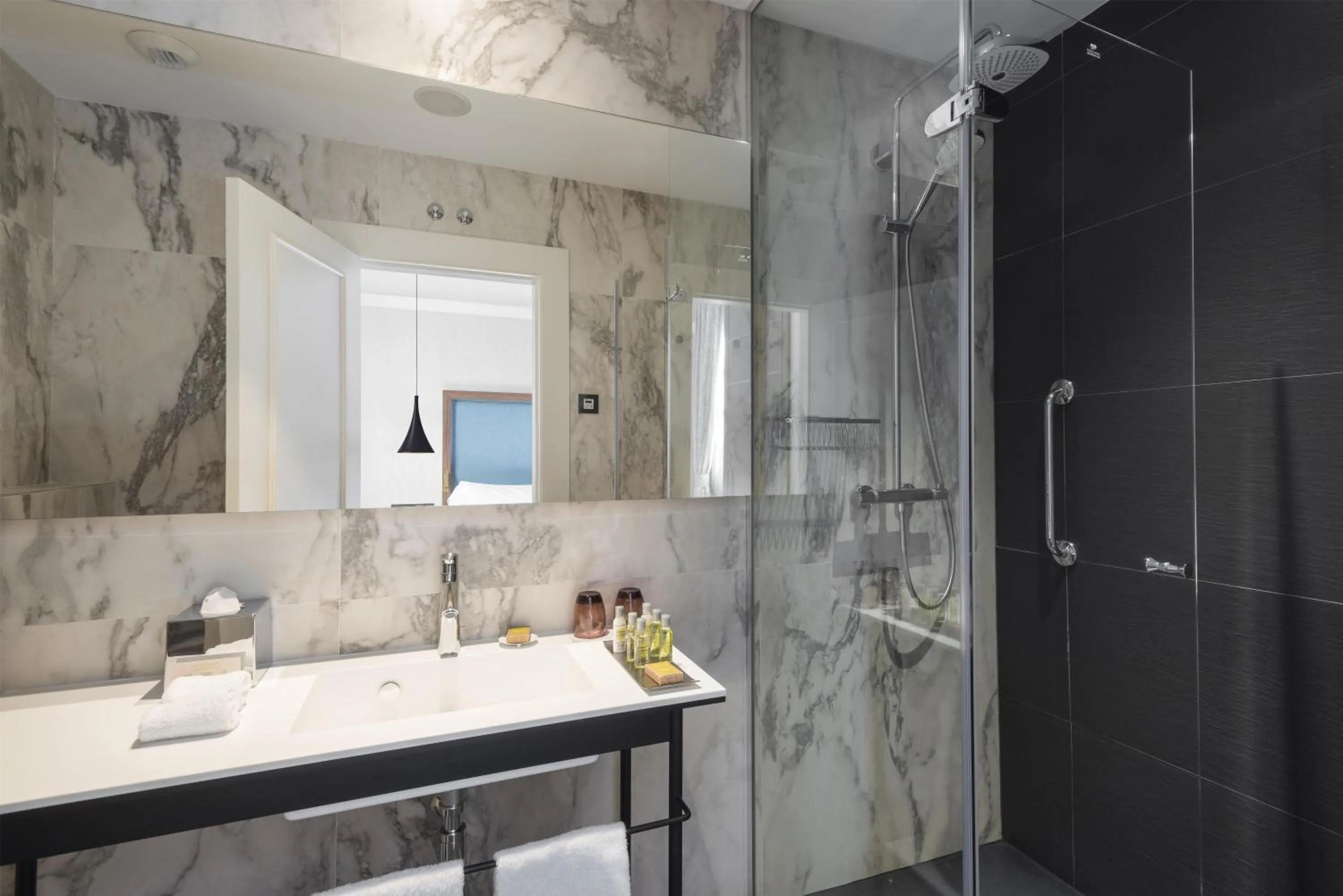 Bathroom in DoubleTree by Hilton Madrid-Prado