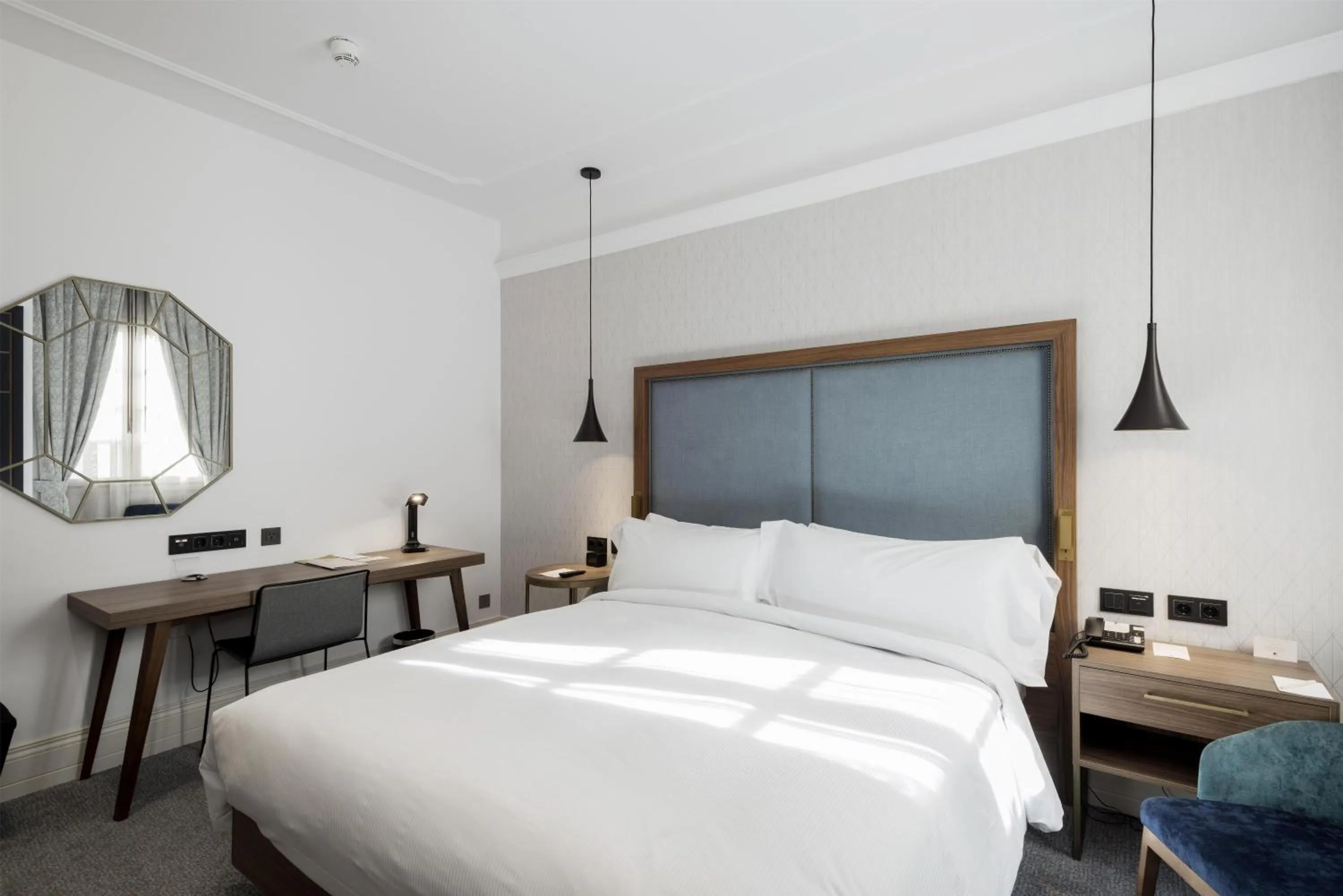 Bed in DoubleTree by Hilton Madrid-Prado