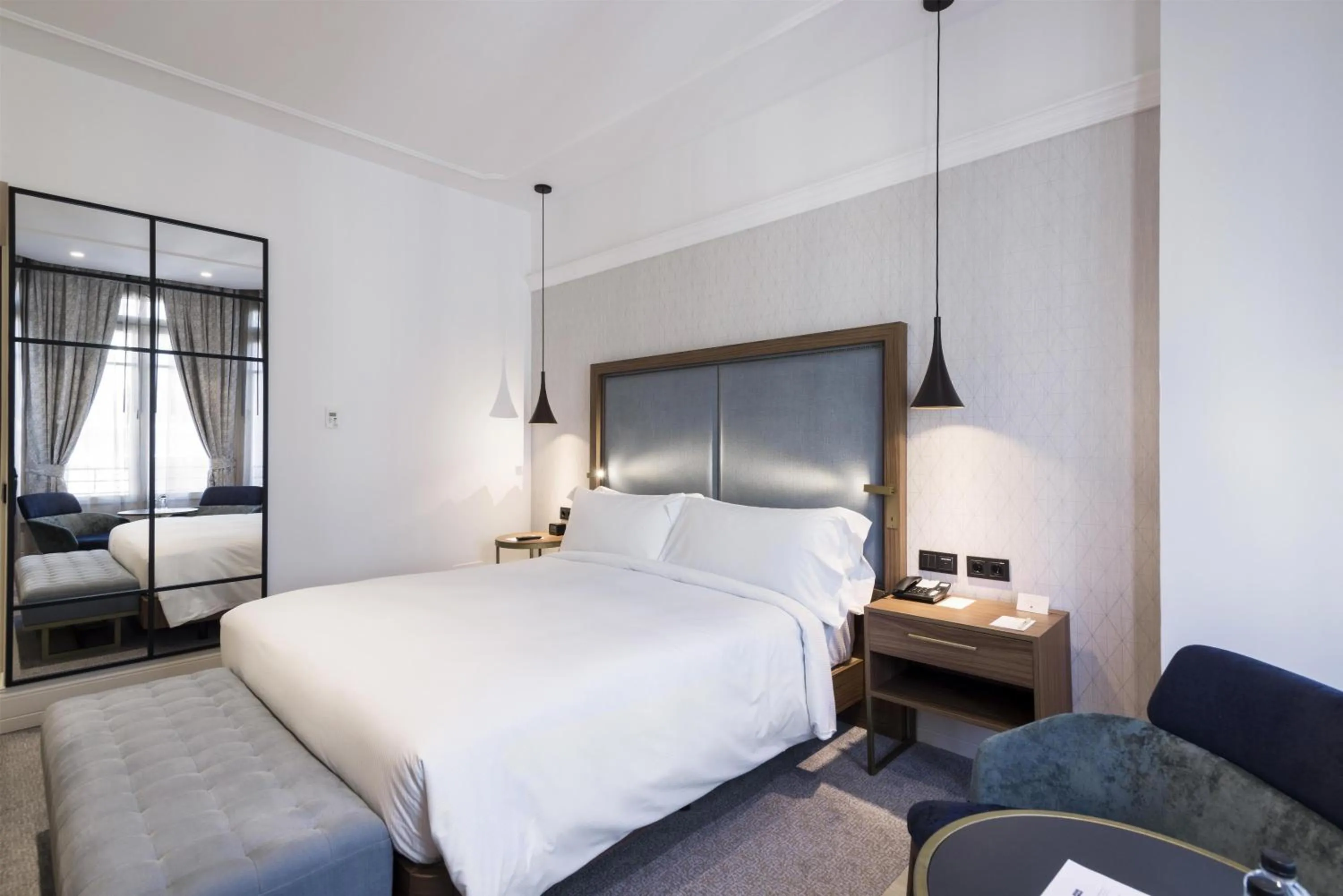 View (from property/room), Bed in DoubleTree by Hilton Madrid-Prado