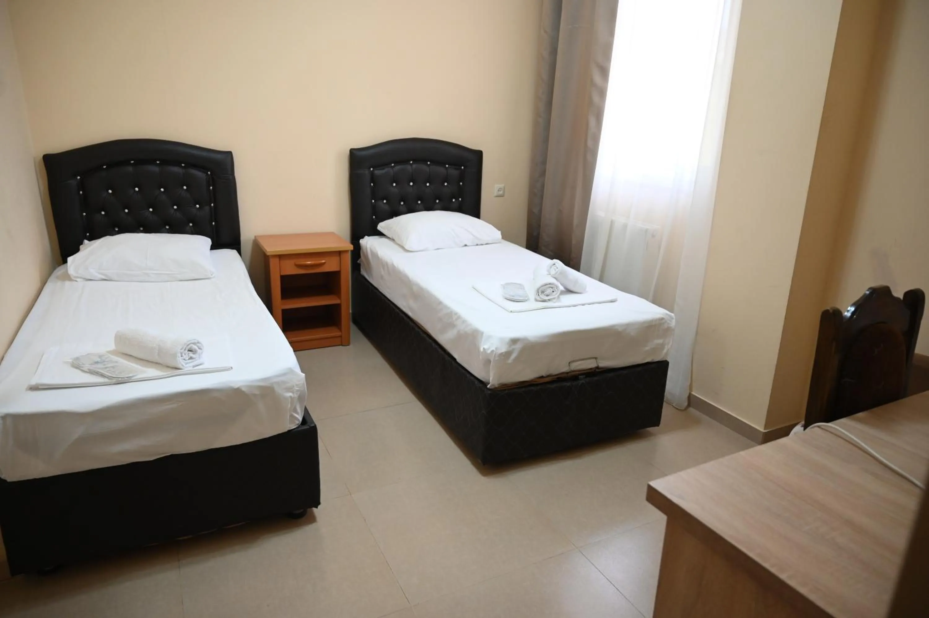 Bed in Hotel Golden House