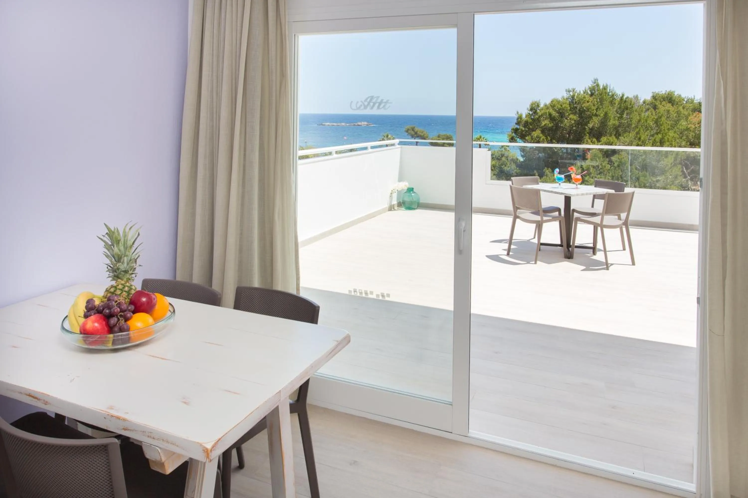 Balcony/Terrace in Typic Art