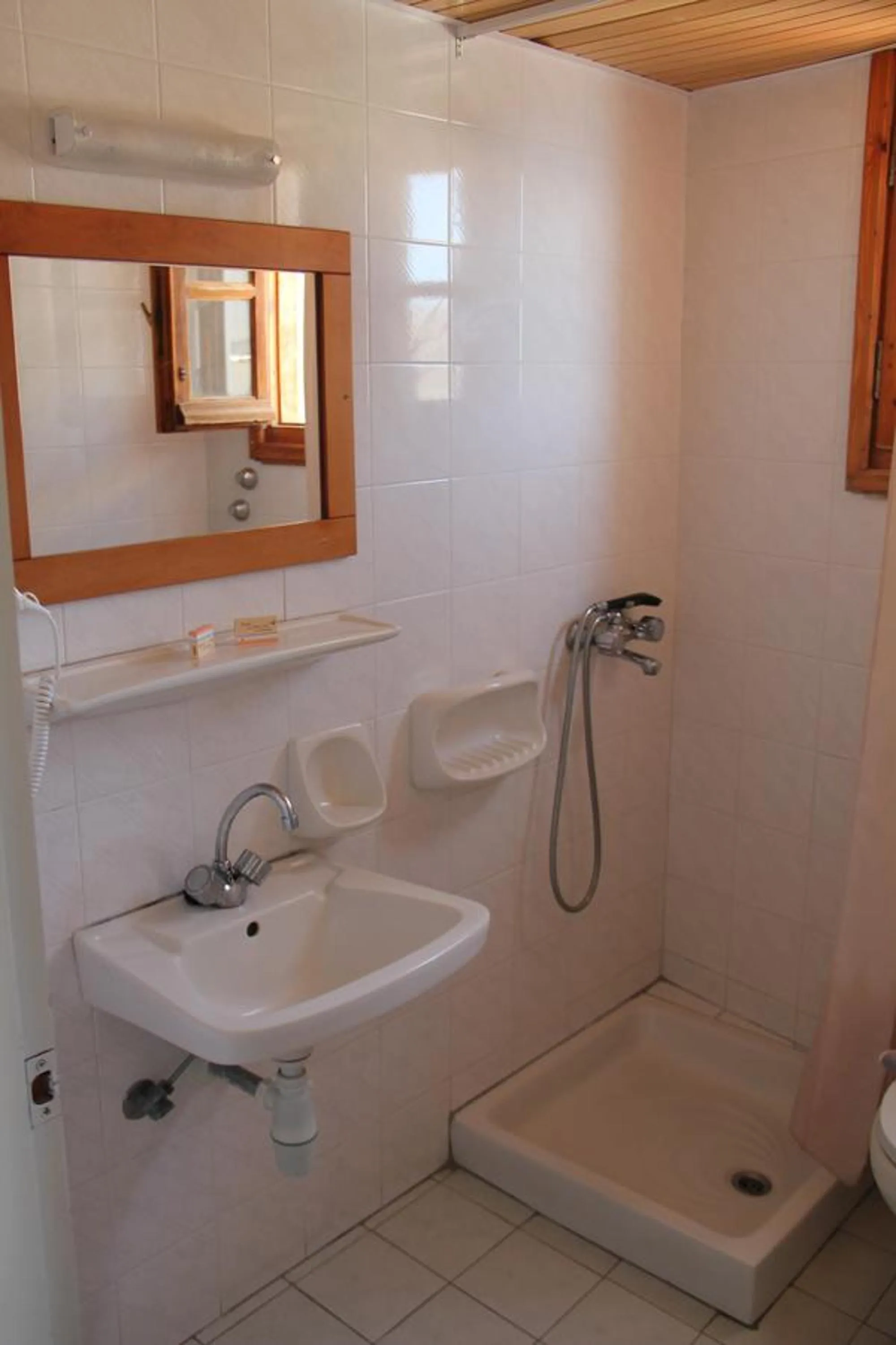 Toilet in Hotel Alkyon