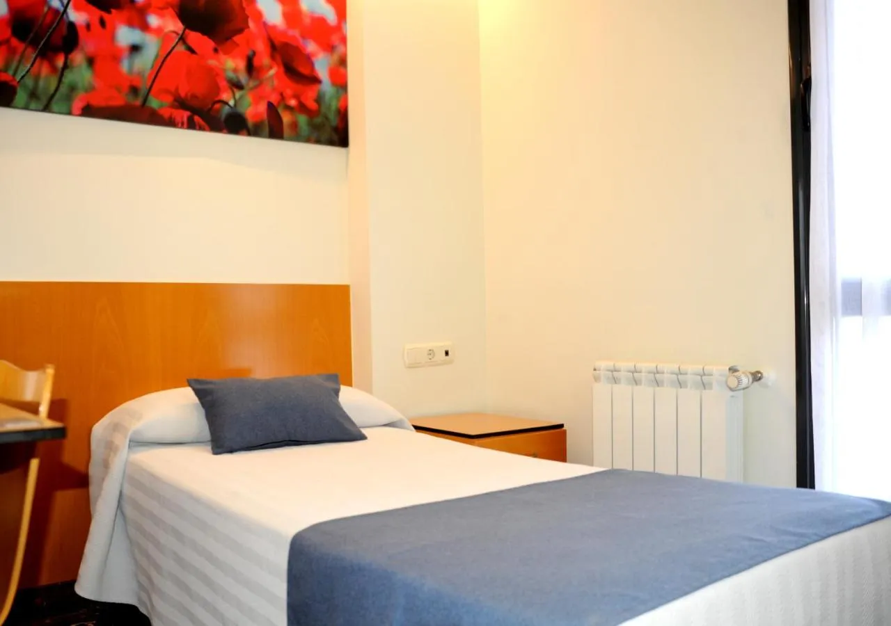 Bedroom, Bed in Hotel Aitana