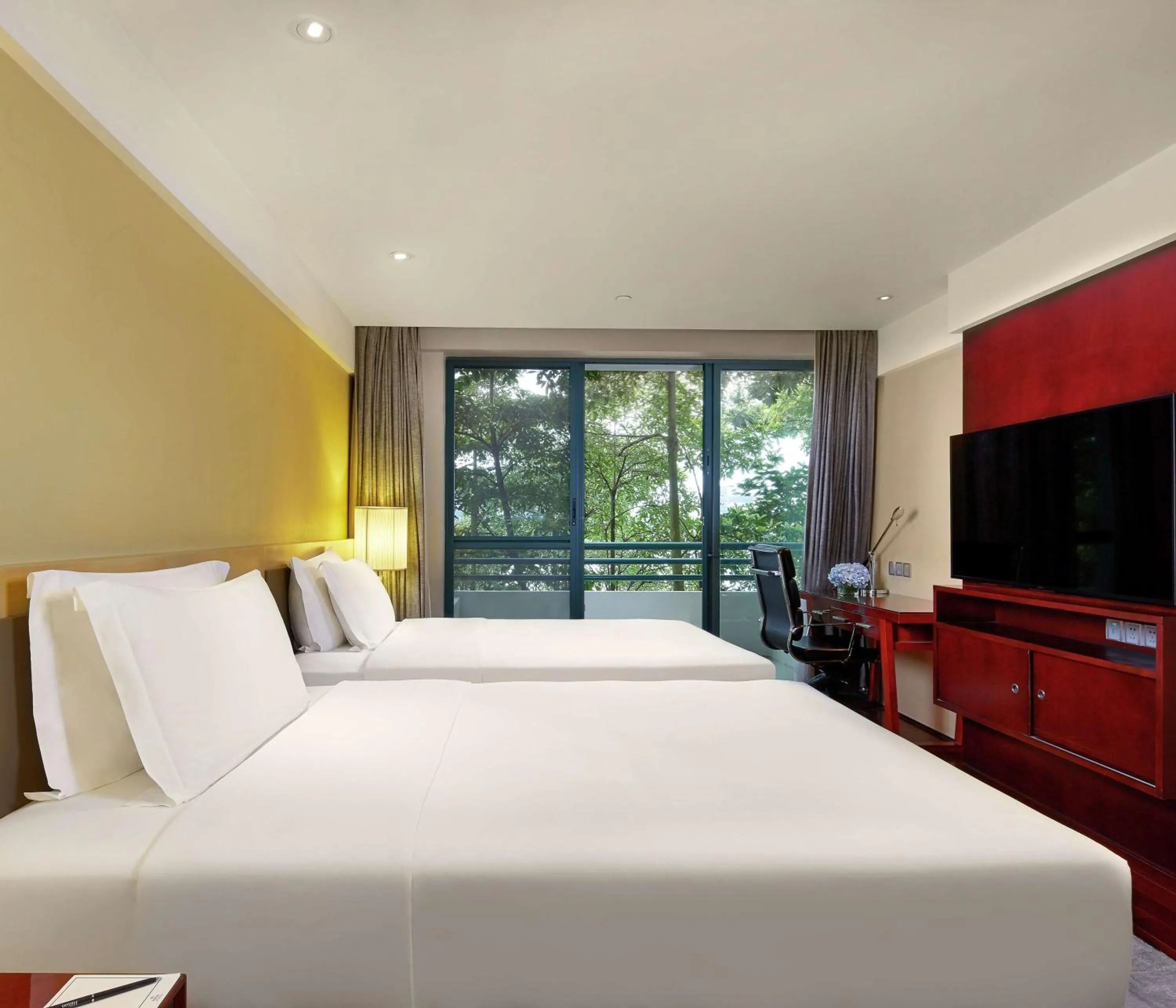 Bedroom, Bed in Hilton Guangzhou Science City