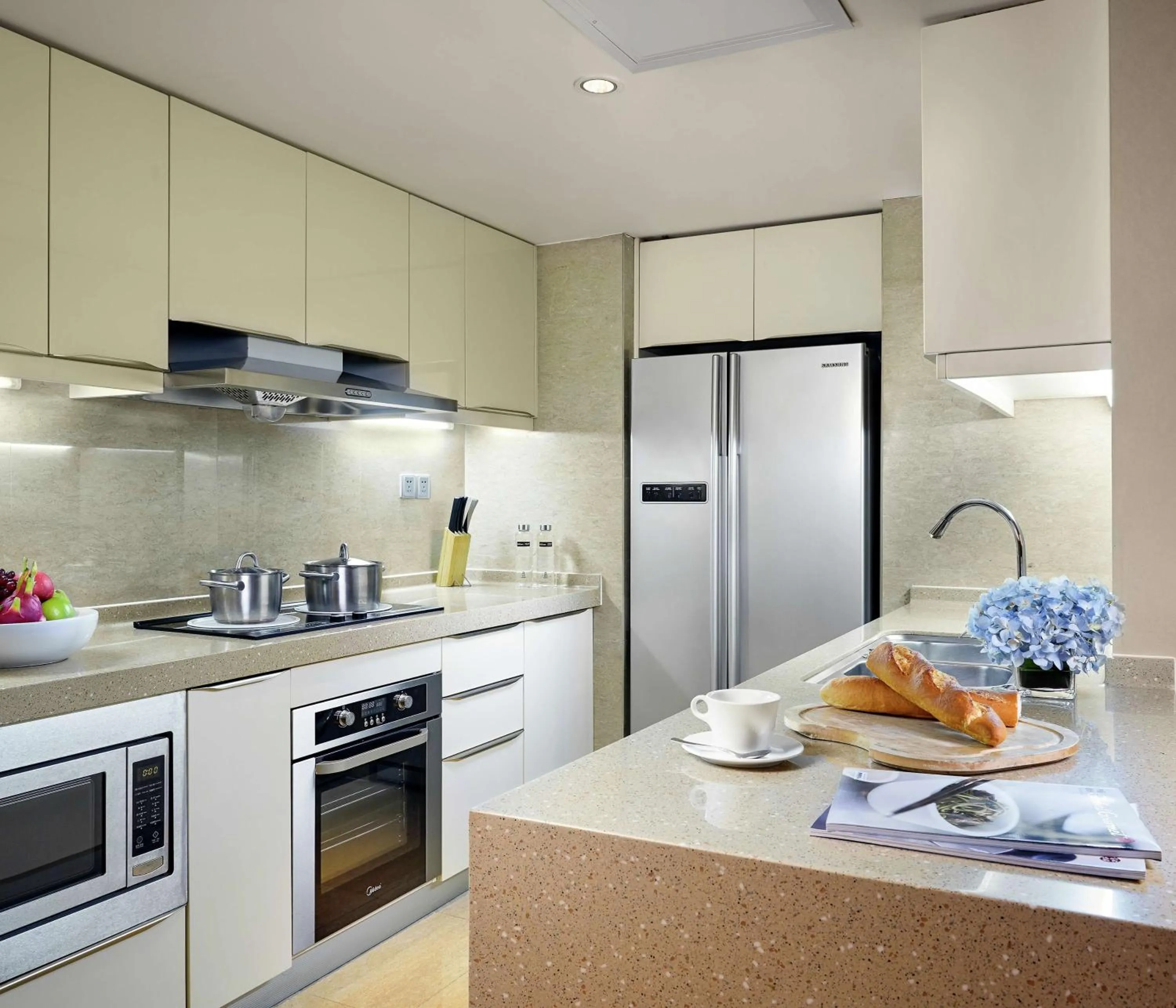 Kitchen or kitchenette in Hilton Guangzhou Science City