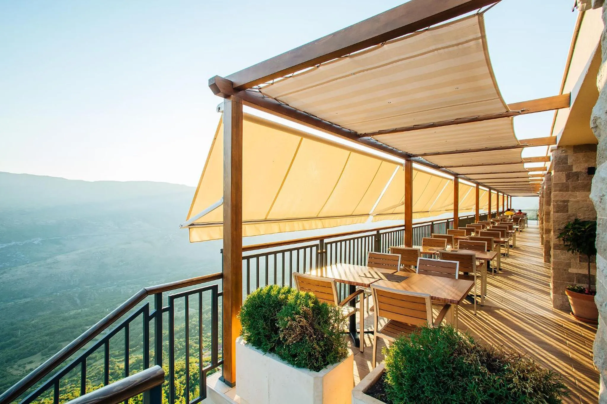 Restaurant/places to eat in Hotel Sokoline