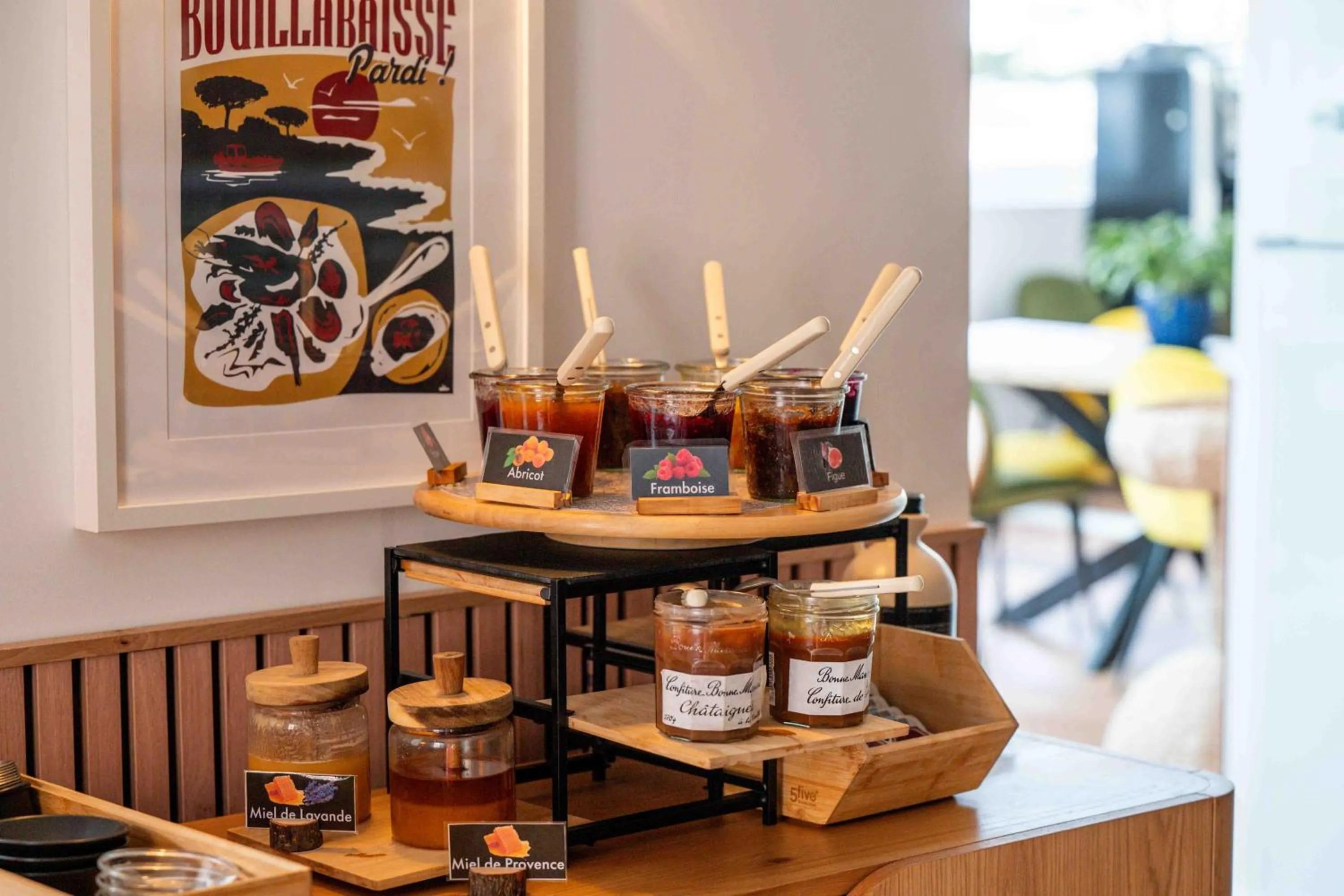 Buffet breakfast in Hotel La Tuiliere