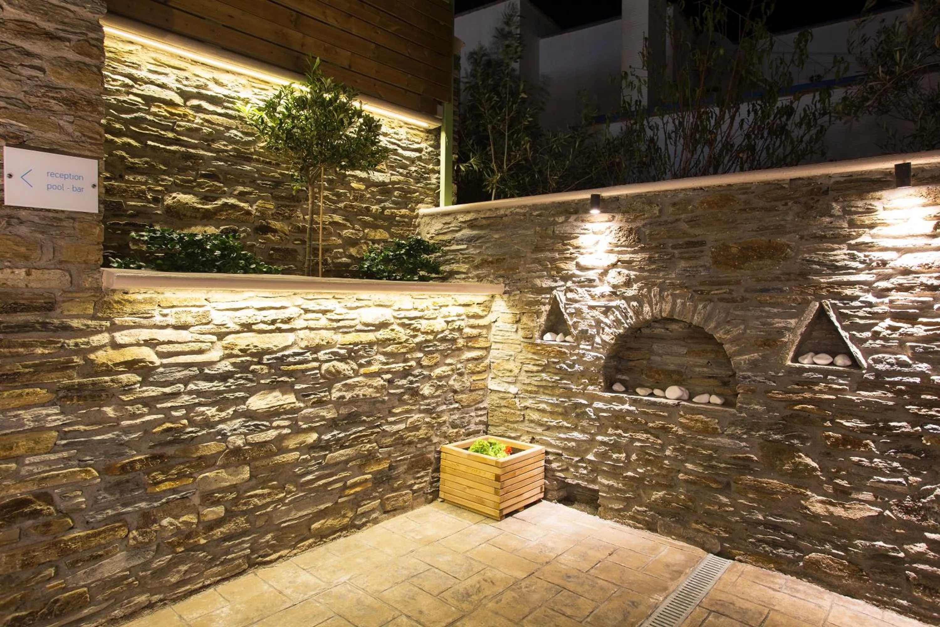 Night in Anemomiloi Andros