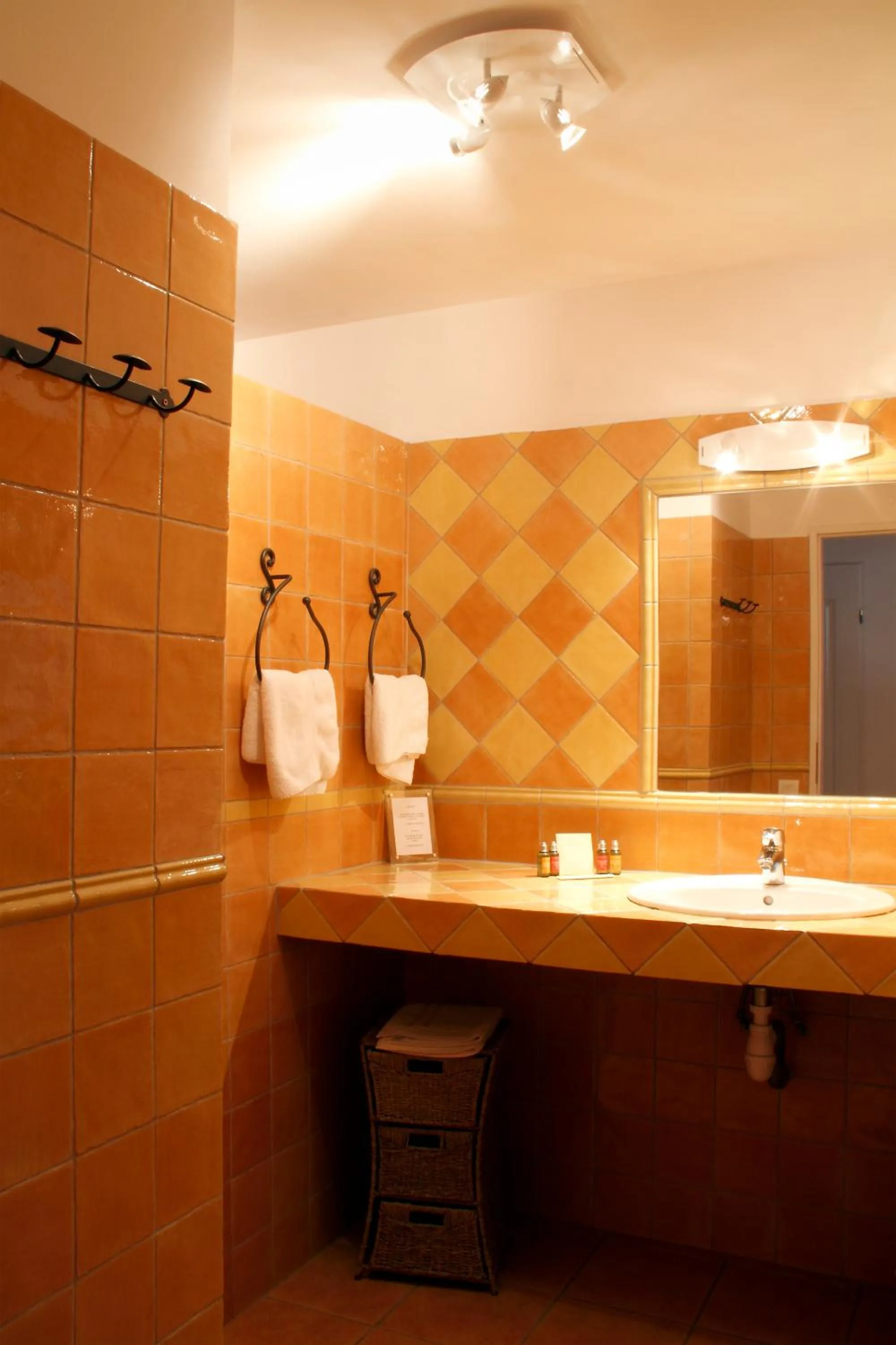 Bathroom in Le Relais Du Grand Logis