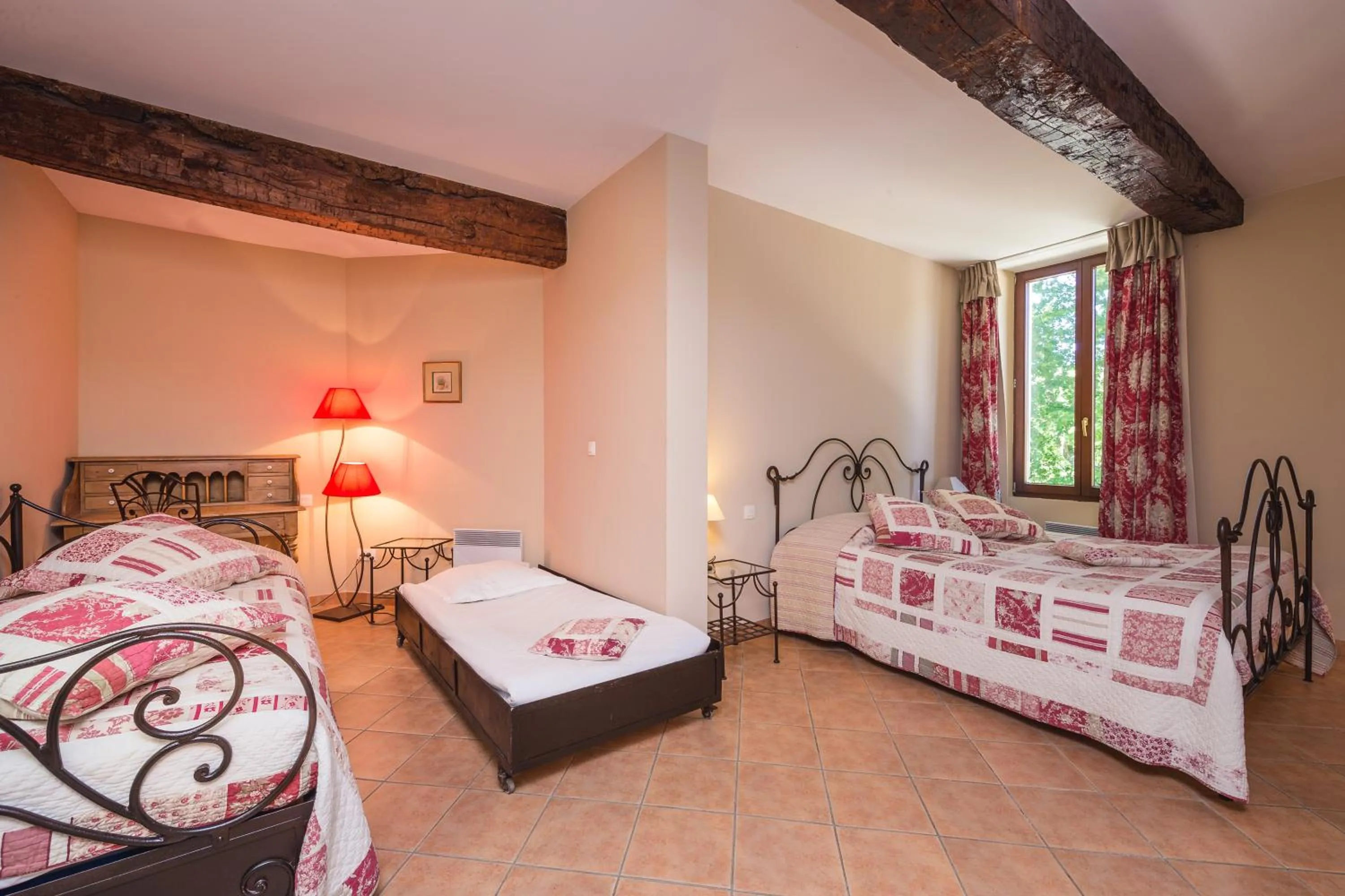 Day, Bed in Le Relais Du Grand Logis
