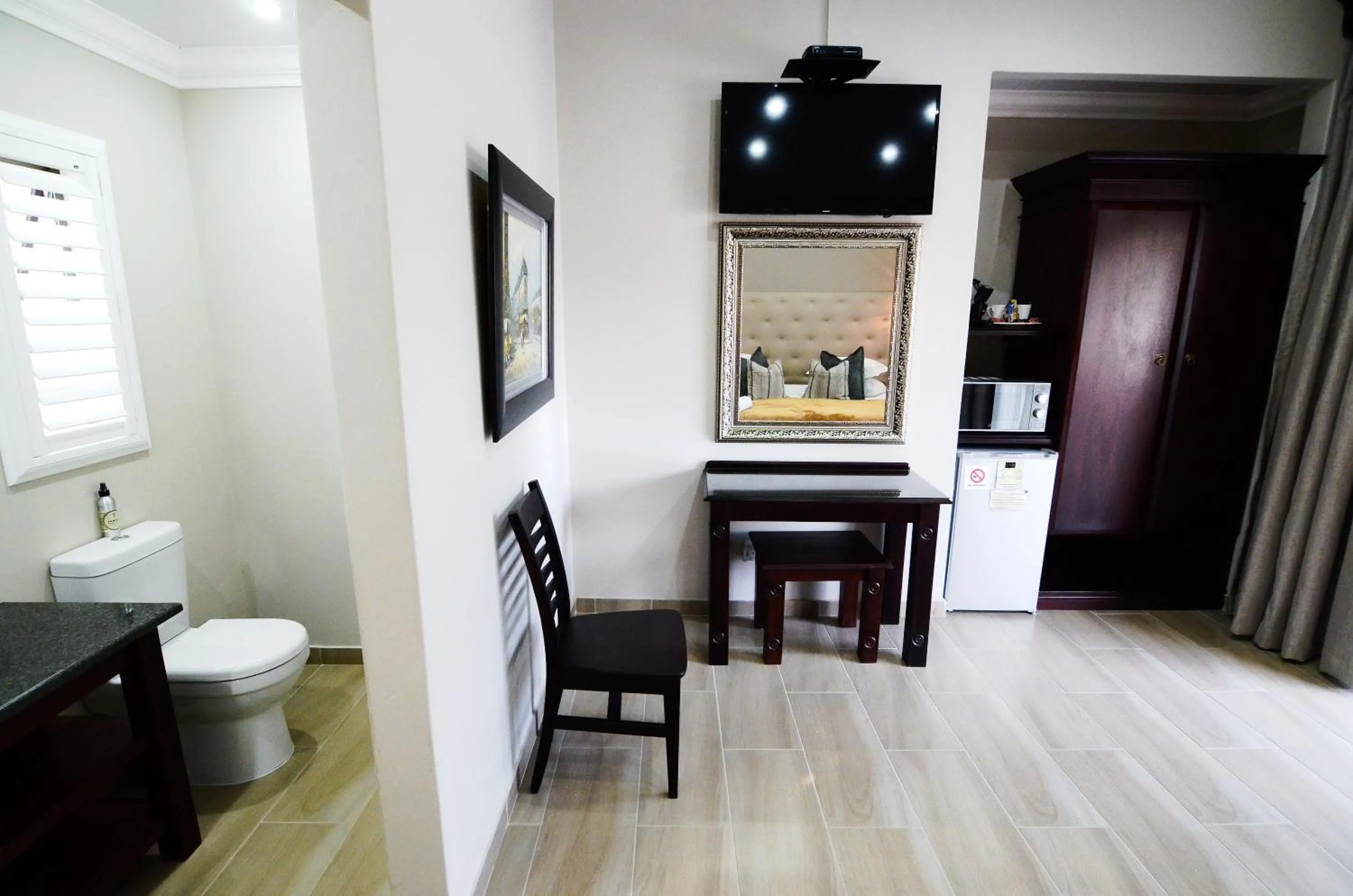 Photo of the whole room in Abella Bed and Breakfast