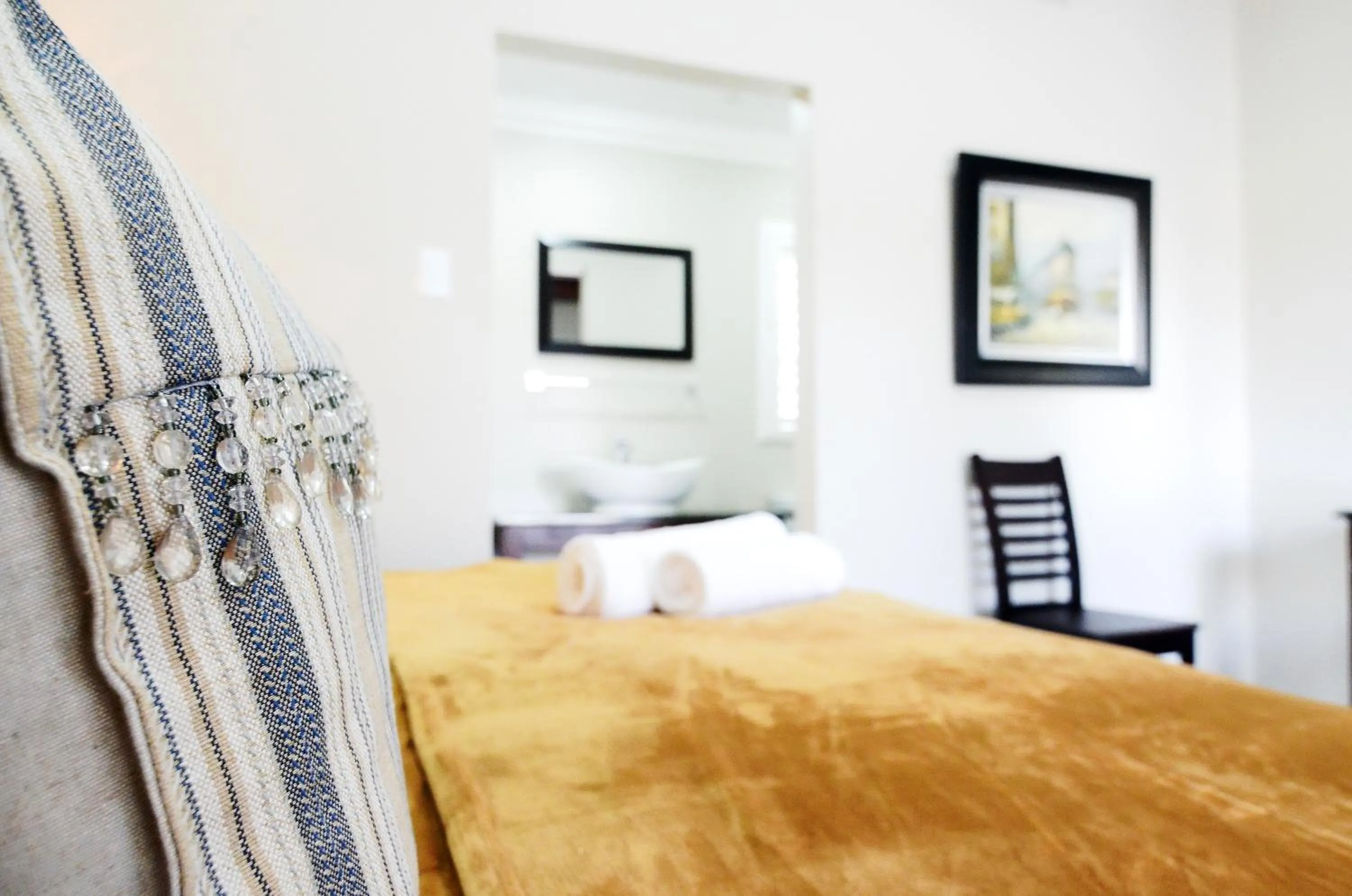 Photo of the whole room, Bed in Abella Bed and Breakfast