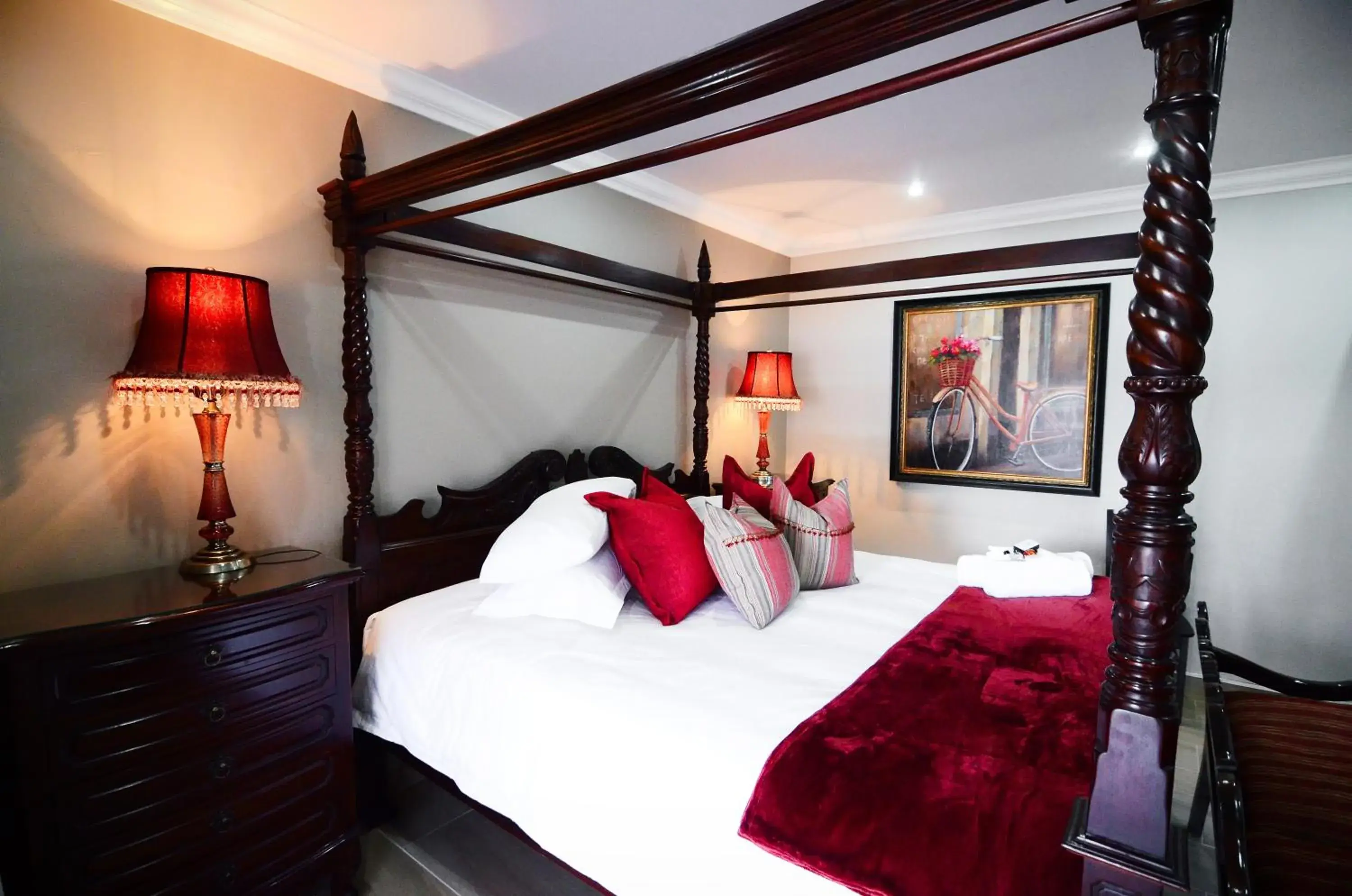 Suite - single occupancy in Abella Bed and Breakfast Suite - single occupancy in Abella Bed and Breakfast